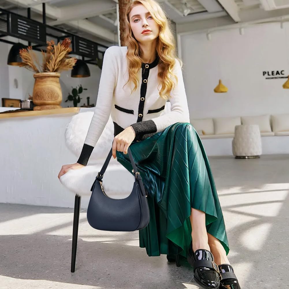 Small Crescent Shoulder Bags Purses for Women Retro Classic Crossbody Bags Cute Clutch Tote Purse and Handbag