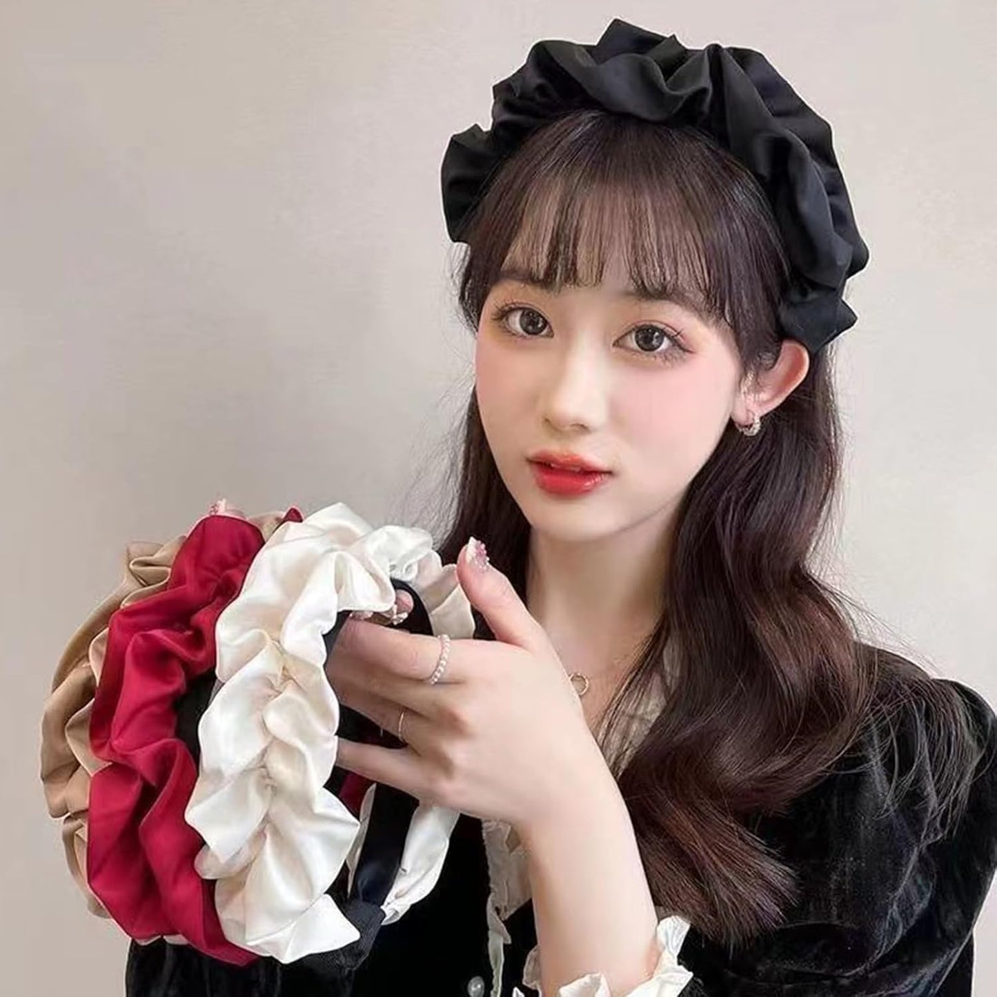 4 Colors Ruffled Wide Headbands for Women Girls Non Slip Pleated Hairband Fashion Hair Accessories Boho Hair Headwear Party Wedding Hairbands