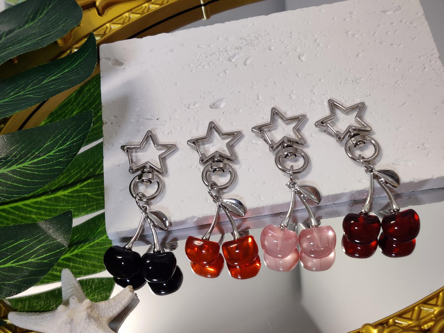 AYYSHULAN Cute Cherry Keychain Bag Charms Star Keyring Sweet Aesthetic Y2K Accessory Kawaii Purse for Car Keys Women Girls,Burgundy