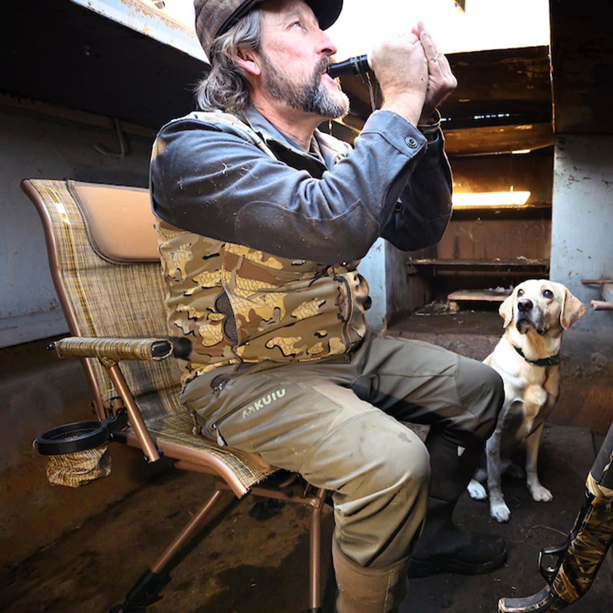 Black Sierra Heavy Duty Swivel Hunting & Camping Chair Supports 300 Lbs, XL 360° Silent Swivel for Hunting Blind, Portable Ground Chair w/All Terrain Feet, Padded Armrests w/Carry Strap and Cupholder