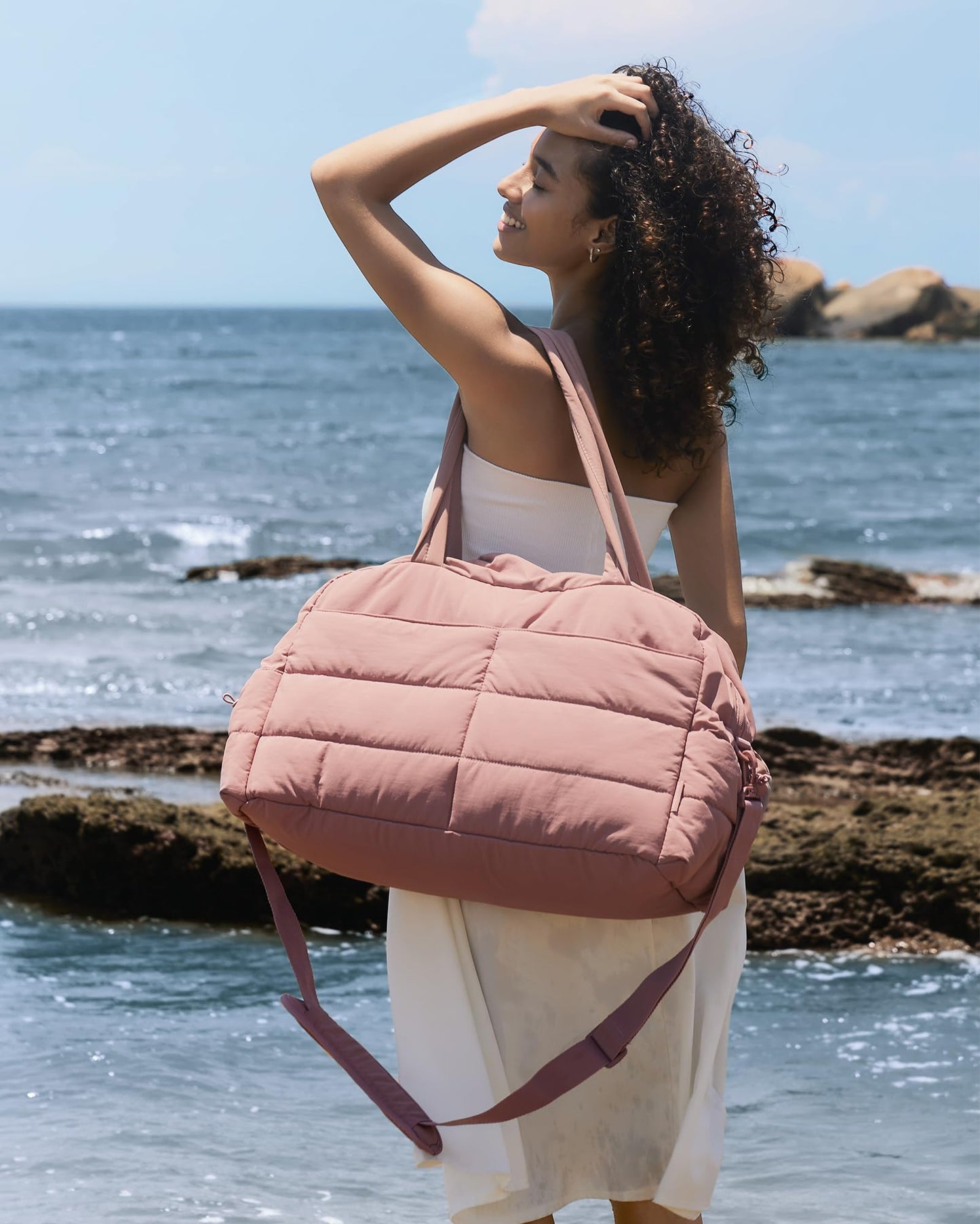 BAGSMART Gym Bag for Women, 31L Travel Duffle Bag Puffer Tote Quilted Laptop Carry on, Weekender Overnight Organizer for Travel, Water Resistant, Dark Pink