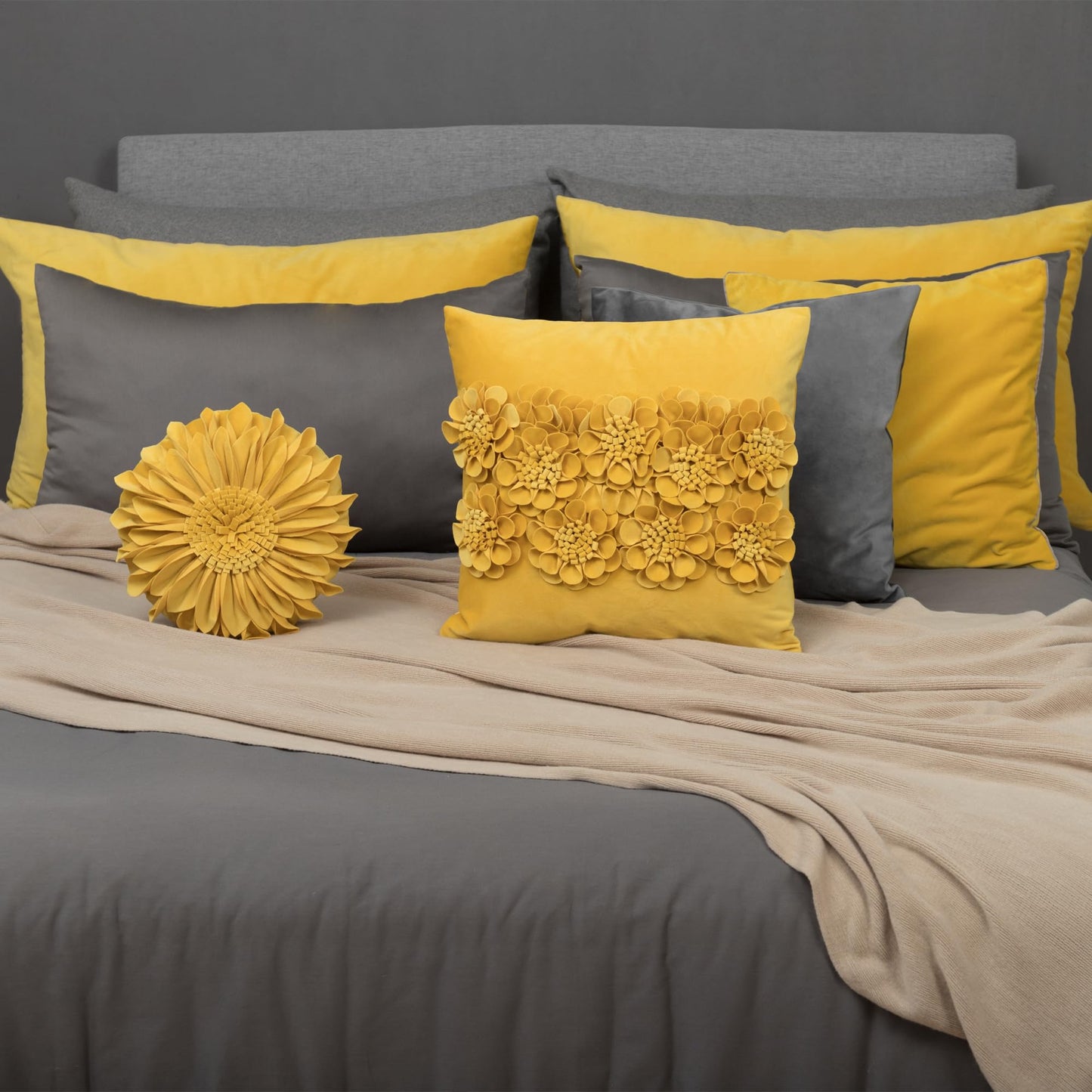 JWH Decorative Flower Velvet Throw Pillow Covers Floral Accent Pillow Cases Stereo Pillowcase Handmade Cushion for Car Bed Couch Bedroom 18x18 Inch Gold Yellow