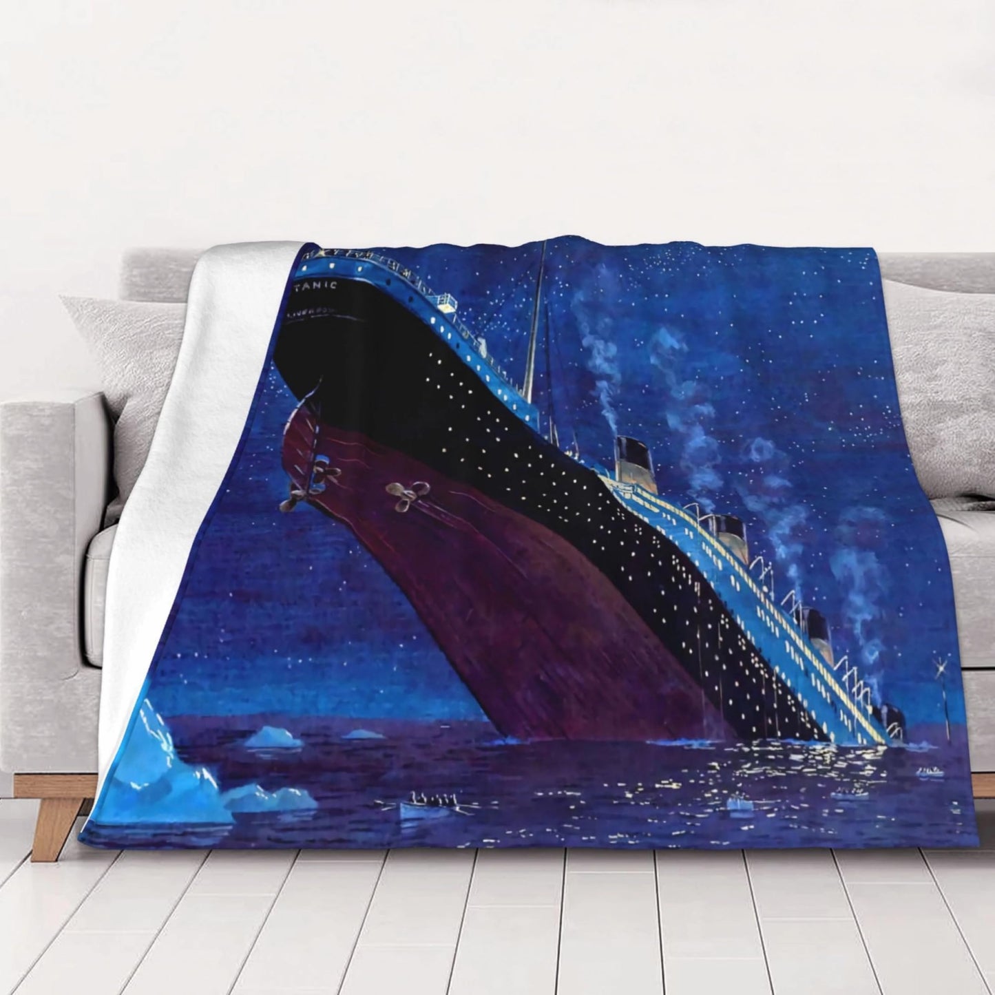Vintage Ocean Voyage & Ship Sinking Movie Fleece Throw Blanket - Soft Plush Lightweight Warm Cozy for Bedroom, Couch, Sofa | 50x40 Inch Gift for Adults, Kids & Movie Fans