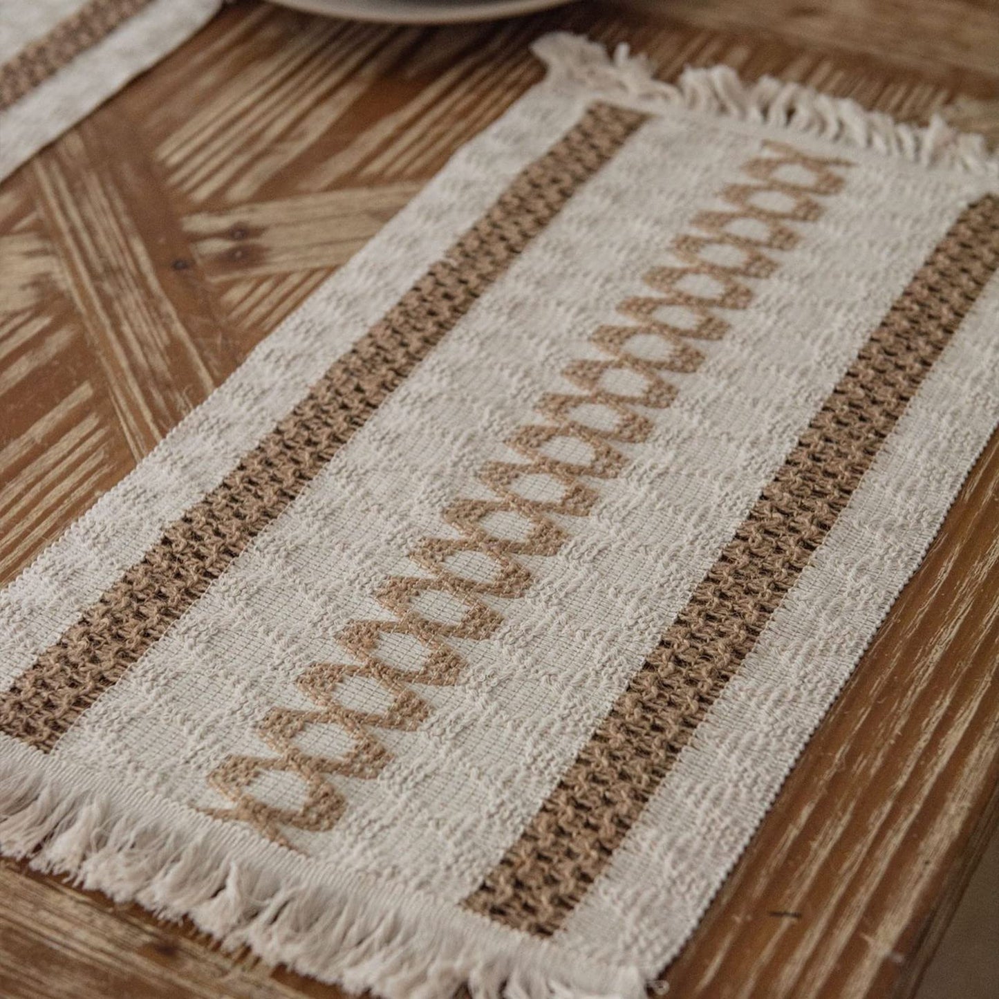 Set of 4 Farmhouse Burlap Placemats Rustic Woven Bohemian Placemats Cotton Linen Washable Place Mats for Wedding Home and Dining Christmas Table Decor