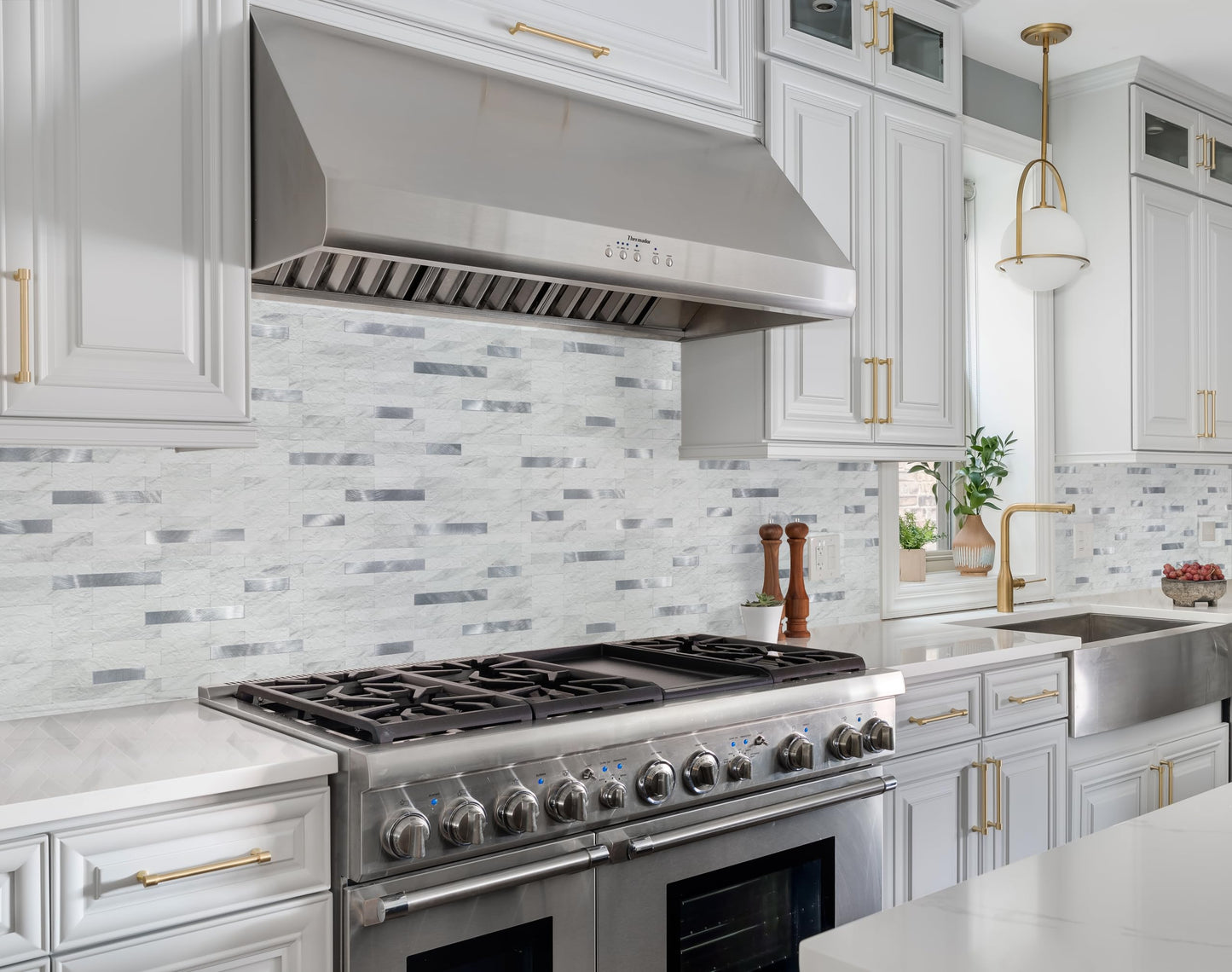 StyloVue 2 Sheets Peel and Stick Backsplash for Kitchen, White Marble with Metal Silver Look Stick on Tile Upgrade Your Kitchen Backsplash, RV, Fireplace