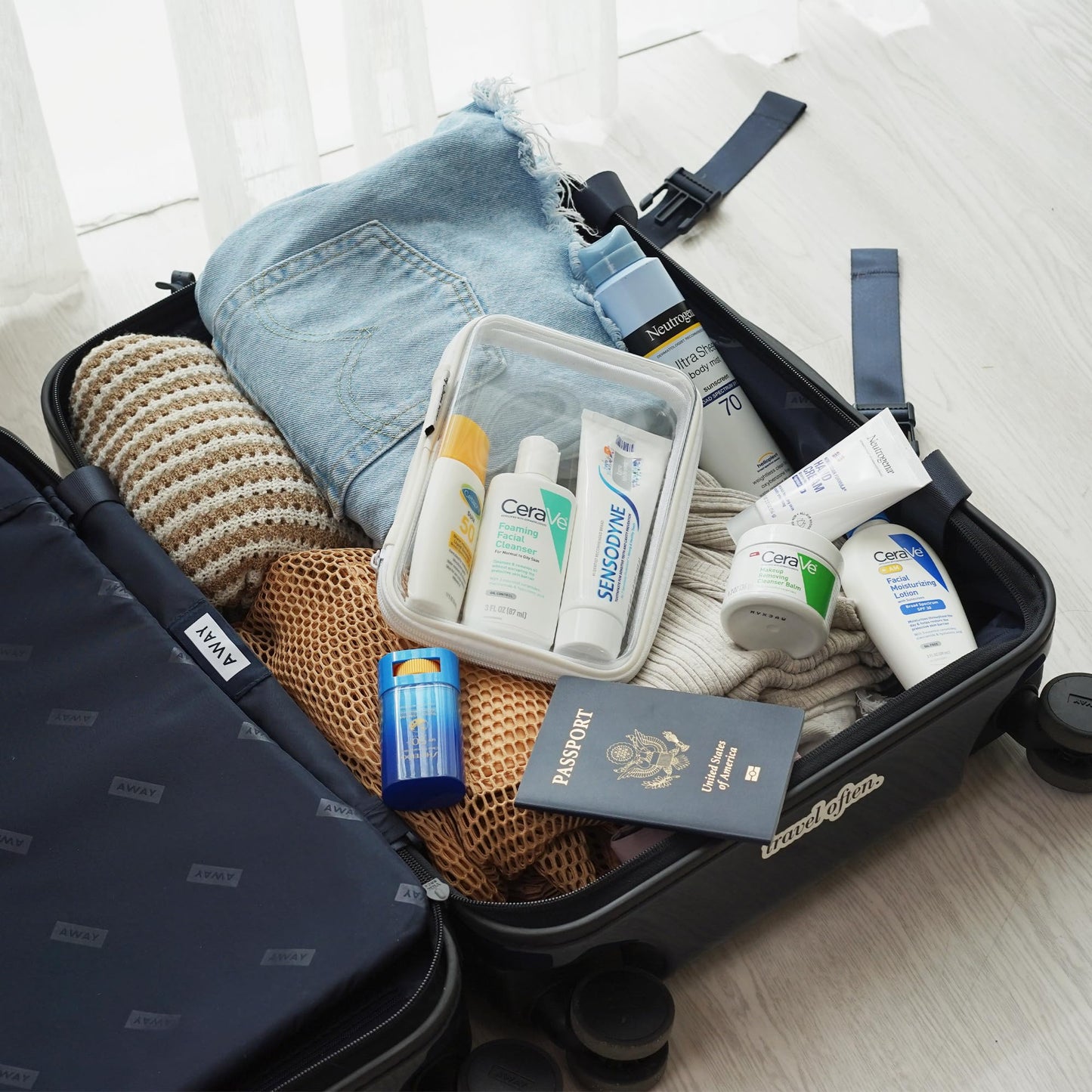 Clear Zipper Pouches Hard Shell - Transparent Storage Bins for Home Organization - Stackable Zippered Pencil Case to Organize Playroom Toy Bin - TSA Approved Toiletry Bag Travel Bags for Toiletries