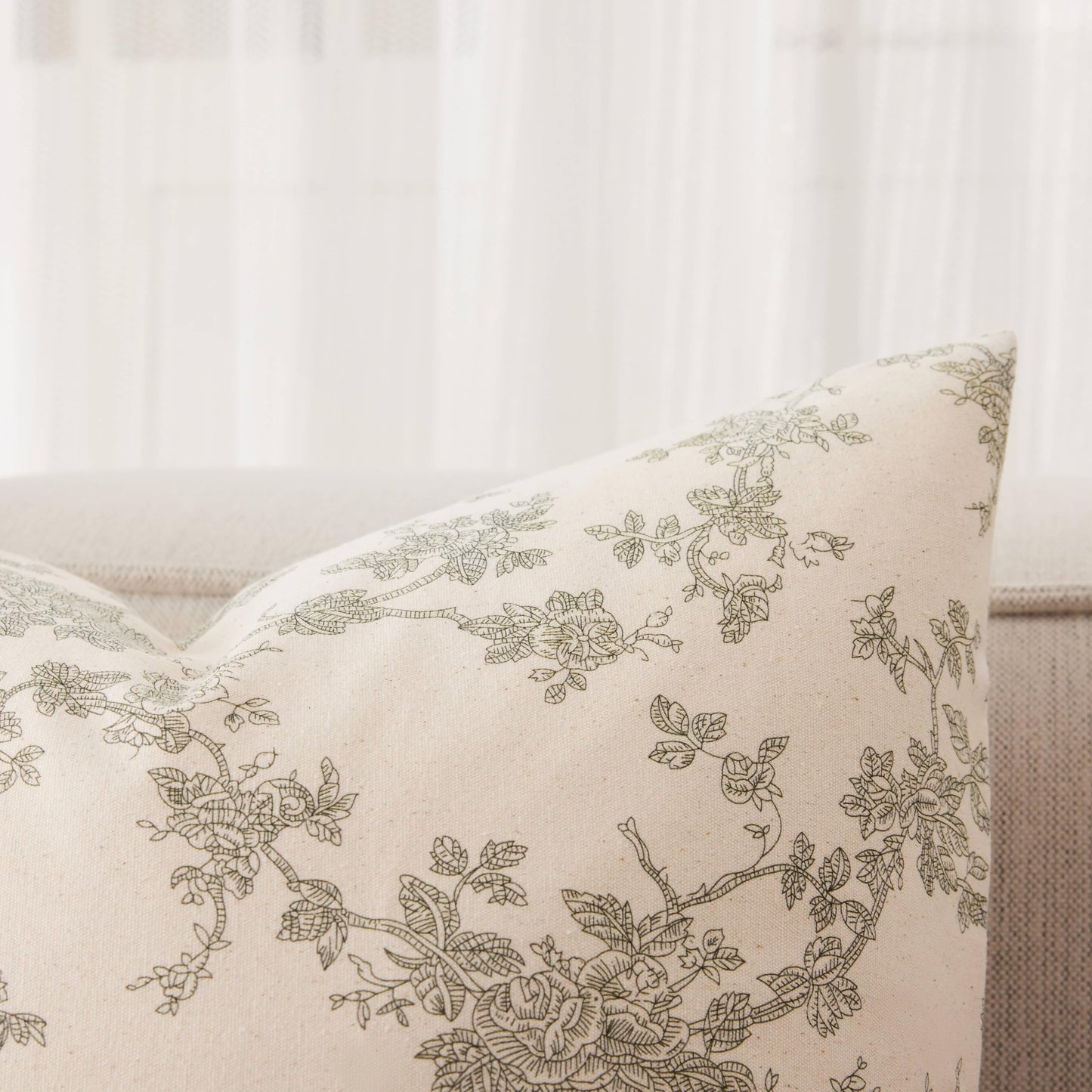 YZJZEDS 100% Cotton French Pastoral Lumbar Throw Pillow Covers Set of 2, 12x20 Inch Green Farmhouse Decorative Cushion Covers for Sofa Bed Living Room Home Decor