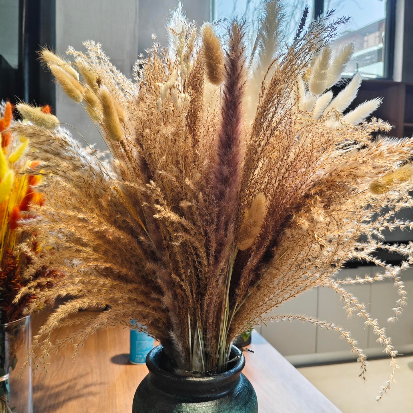 auleegay 120PCS 17” Dried Pampas Grass Bouquet with Rabbit Tail - Ideal for Wedding/Home/Party Decoration