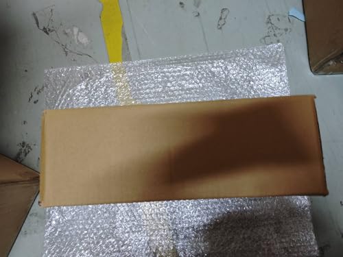 XMGZQ 2pcs White and Gold Modern Abstract Art Statue Table Decoration,Elegantes Ceramic Statue for Home Décor Accent,Mantel,Bookshelf,Centerpiece Table Decorations for Dining Room,adornos para sala