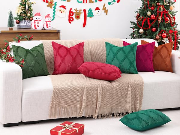 decorUhome Throw Pillow Covers 18x18 Inch Set of 2, Soft Plush Faux Fur Wool Burgundy Couch Pillow Covers, Decorative Neutral Pillow Cases for Bed Sofa Living Room Home Decor