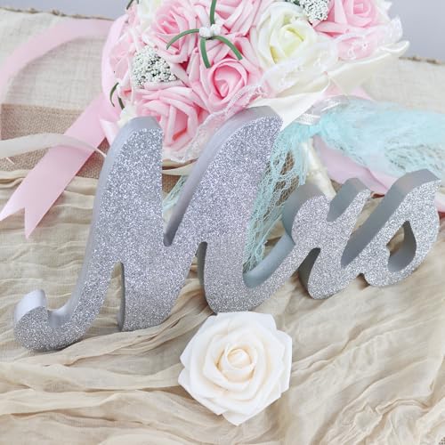 Mr and Mrs Signs Wedding Table Decorations, Wooden Freestanding Letters for Photo Props, Rustic Wedding Decoration, Anniversary Wedding Shower Gift (Silver)
