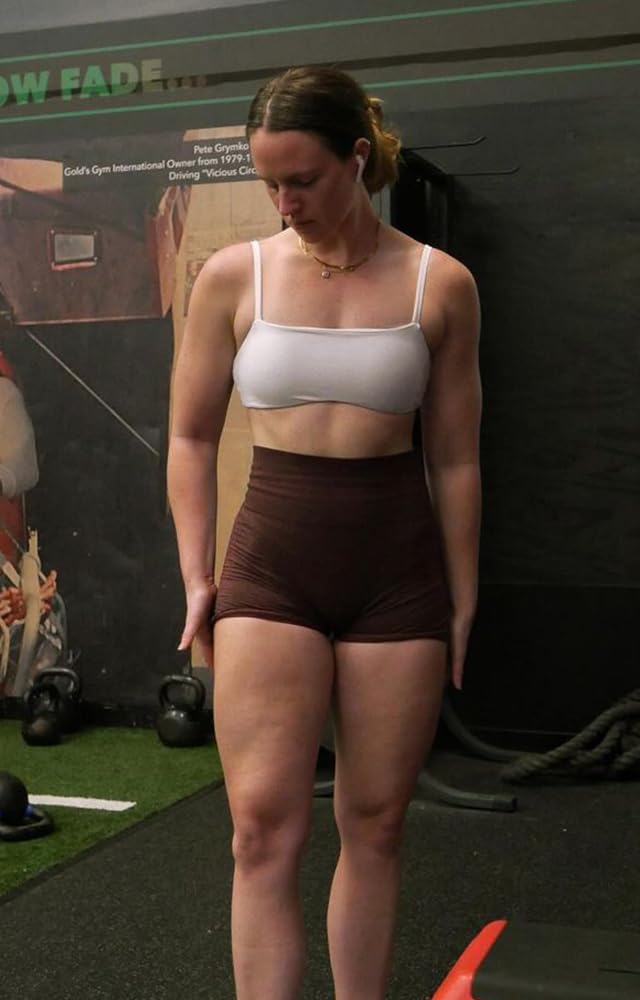 Aoxjox Women's Define Sculpt Bandeau Sports Bras Workout Curved Training Fitness Running Yoga Crop Tank (White, X-Small)