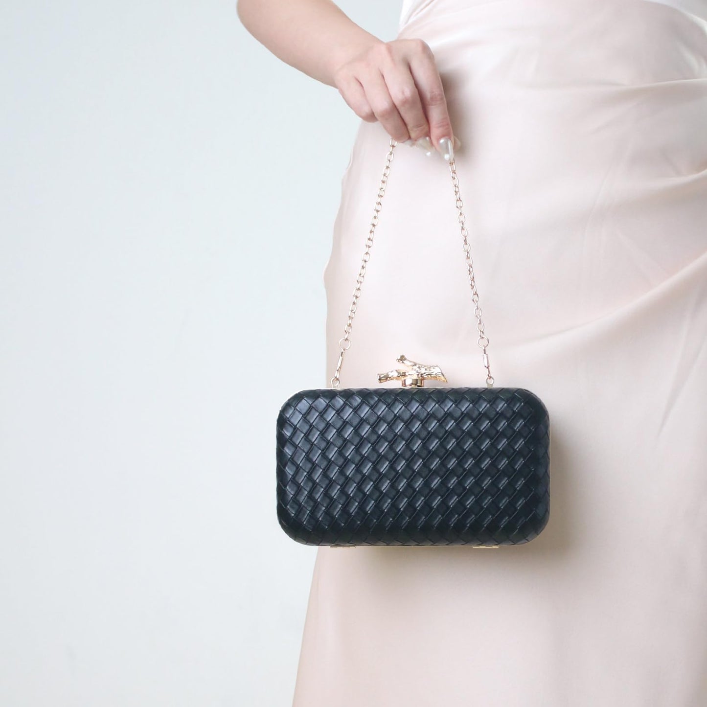 FUKEFUKEUS Woven Clutch Purse for Women Designer Evening Wedding Party Handbags Elegant PU Leather shoulder Bag