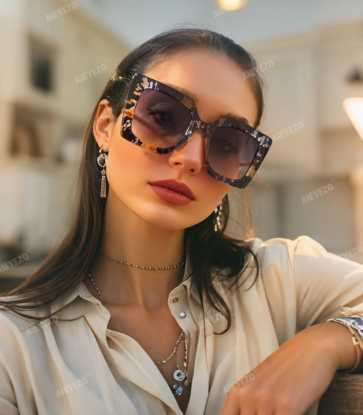 AIEYEZO Fashion Sunglasses for Women Trendy Square Frame Sunglasses UV400 Protection Shades (Black + Flower)