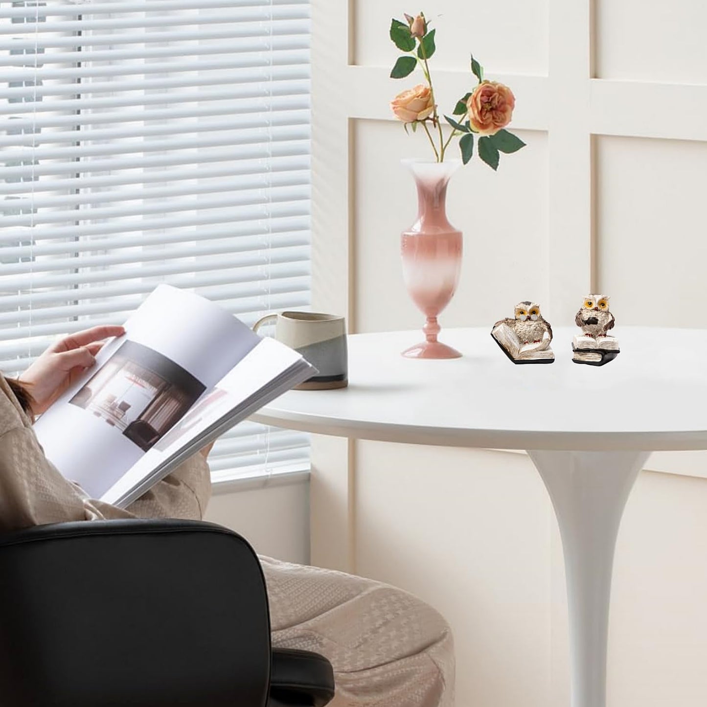 Adorable Reading Owl Statue, 2 Wise Owl Thinker Sculptures Home Decor Accents, Retro Animal Decor Owl Figurines for Living Room Bedroom Office TV Stand Tabletop Shelf Mantel, Gift for Men Birds Lover