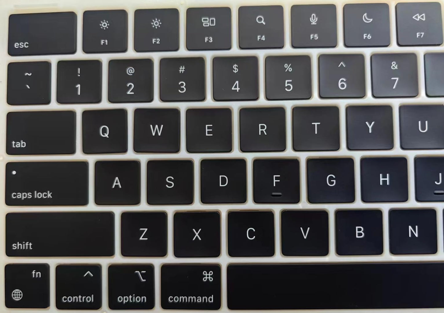 Replacement US Keycaps Keys Black Compatible with MacBook Air M2 Retina 13.6/15 inch Model A2681 A2941, for MacBook Pro M2/M3 Pro 14/16 inch Model A2779 A2780 A2991 A2992 A2918 Key Cap (Black.)