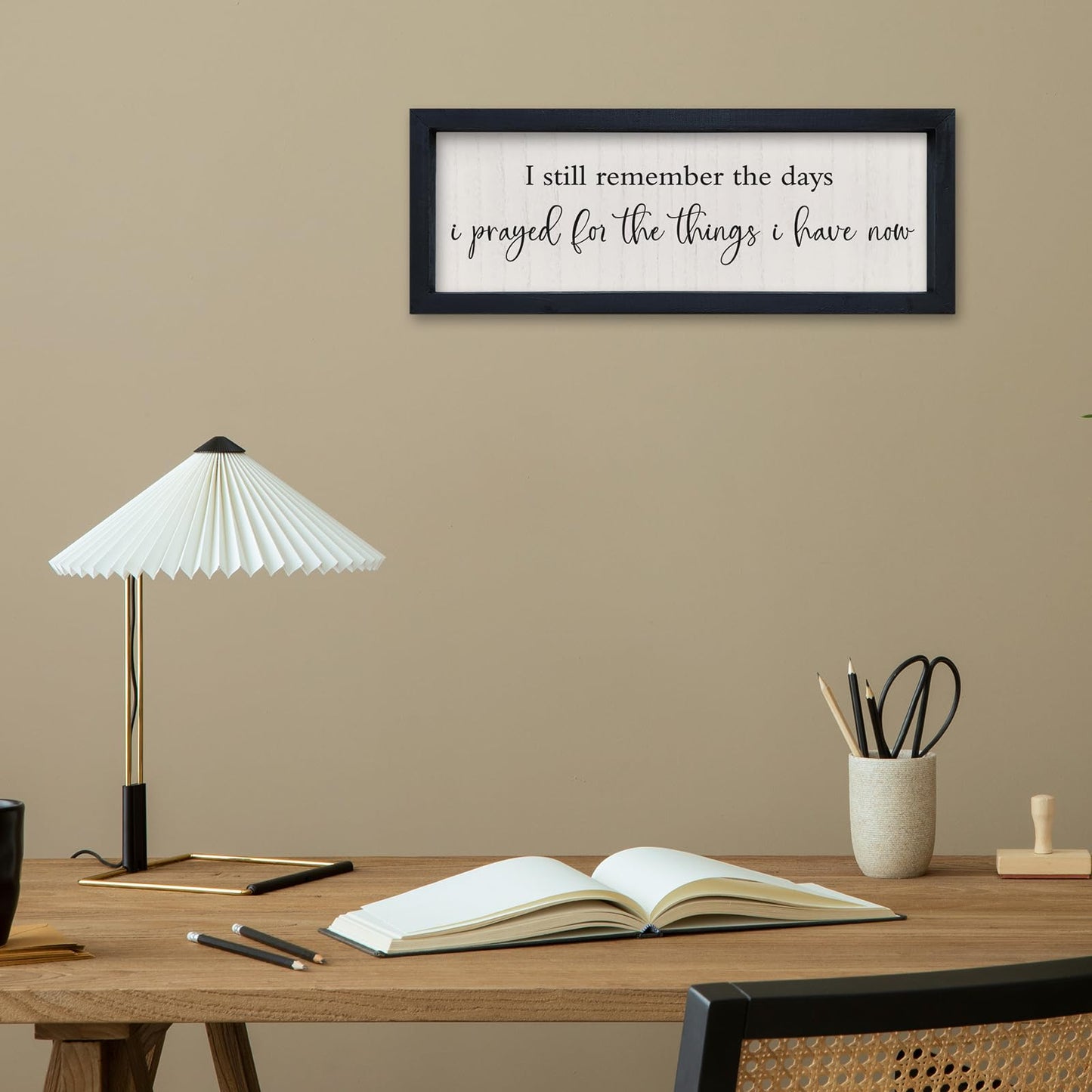SRSZHIYUE I Still Remember the Days I Prayed Sign 16"×6" Living Room Wall Decor Wooden Framed Wall Hanging Art (Black)