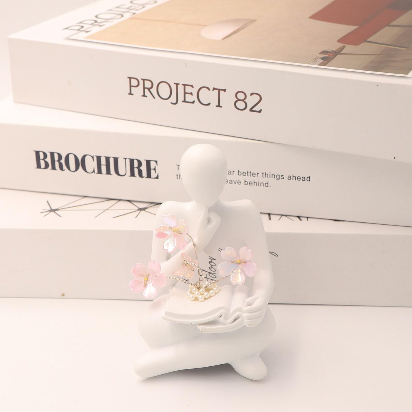 Bookshelf Decor Thinker Statue, Battery Powered Night Light, Modern Abstract Reading Figurines Home Decoration, Living Room Office Shelf Table Desk Decor, Aesthetic Gift