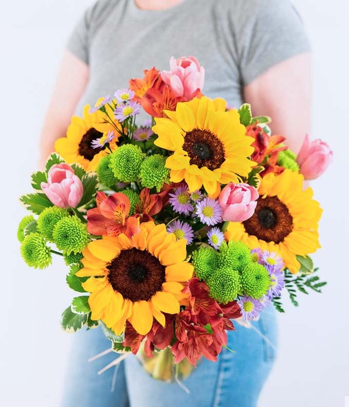 From You Flowers - Lush Sunflower Garden with Glass Vase (Fresh Flower Bouquets) Birthday, Anniversary, Get Well, Congratulations, Thank You, All Occasions