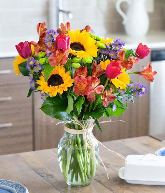 From You Flowers - Lush Sunflower Garden with Glass Vase (Fresh Flower Bouquets) Birthday, Anniversary, Get Well, Congratulations, Thank You, All Occasions