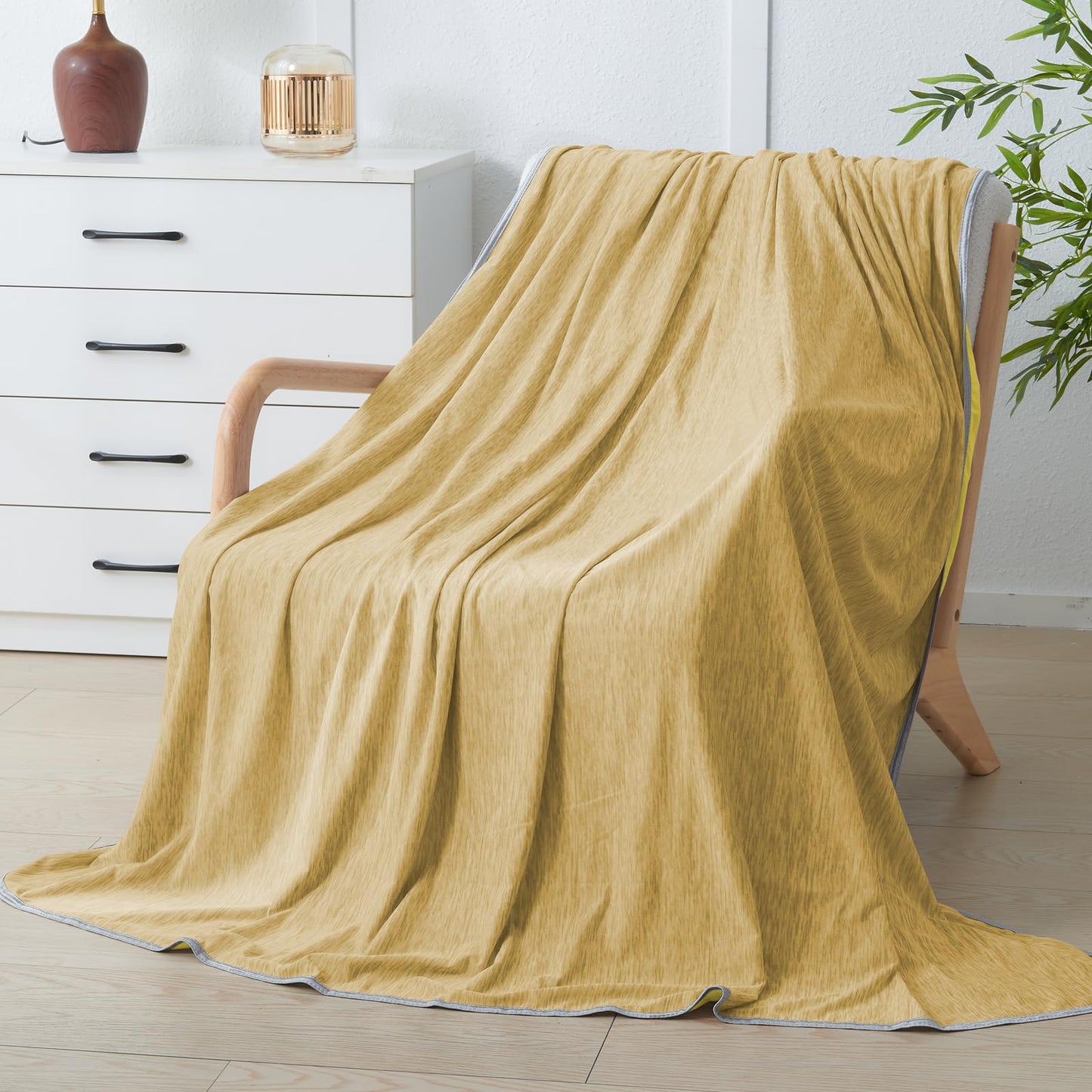 Cushious Cooling Blanket Throw Size 50"x70", Summer Lightweight Breathable Ice Blanket, Cooling Blankets for Hot Sleepers Night Sweats Adults Absorb Heat Keep Cool