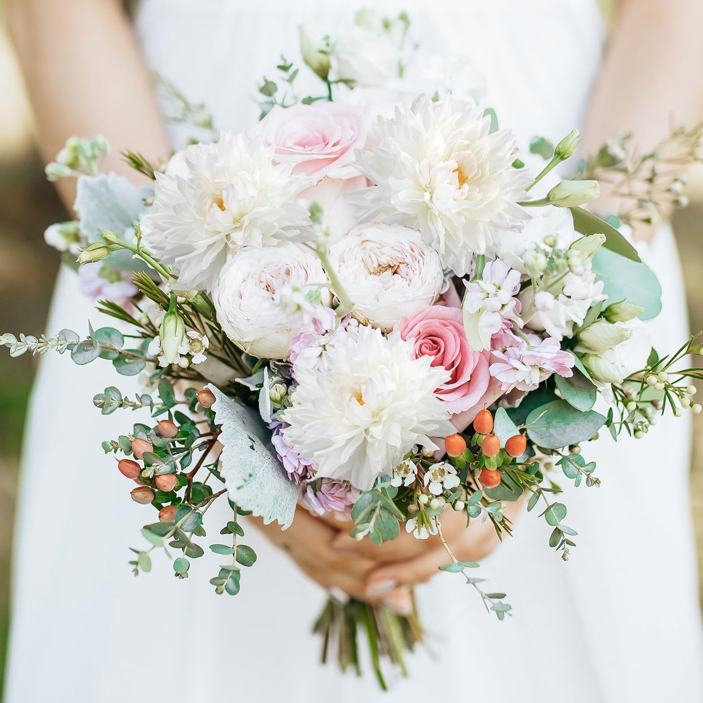 OBDXZHC 6 Pcs 31.5 inch Artificial Dahlia Long Stem White Silk Dahlia Flowers Faux Flower for Indoor Outdoor Kitchen Garden Party Home Wedding Floral Arrangement Decoration (White)