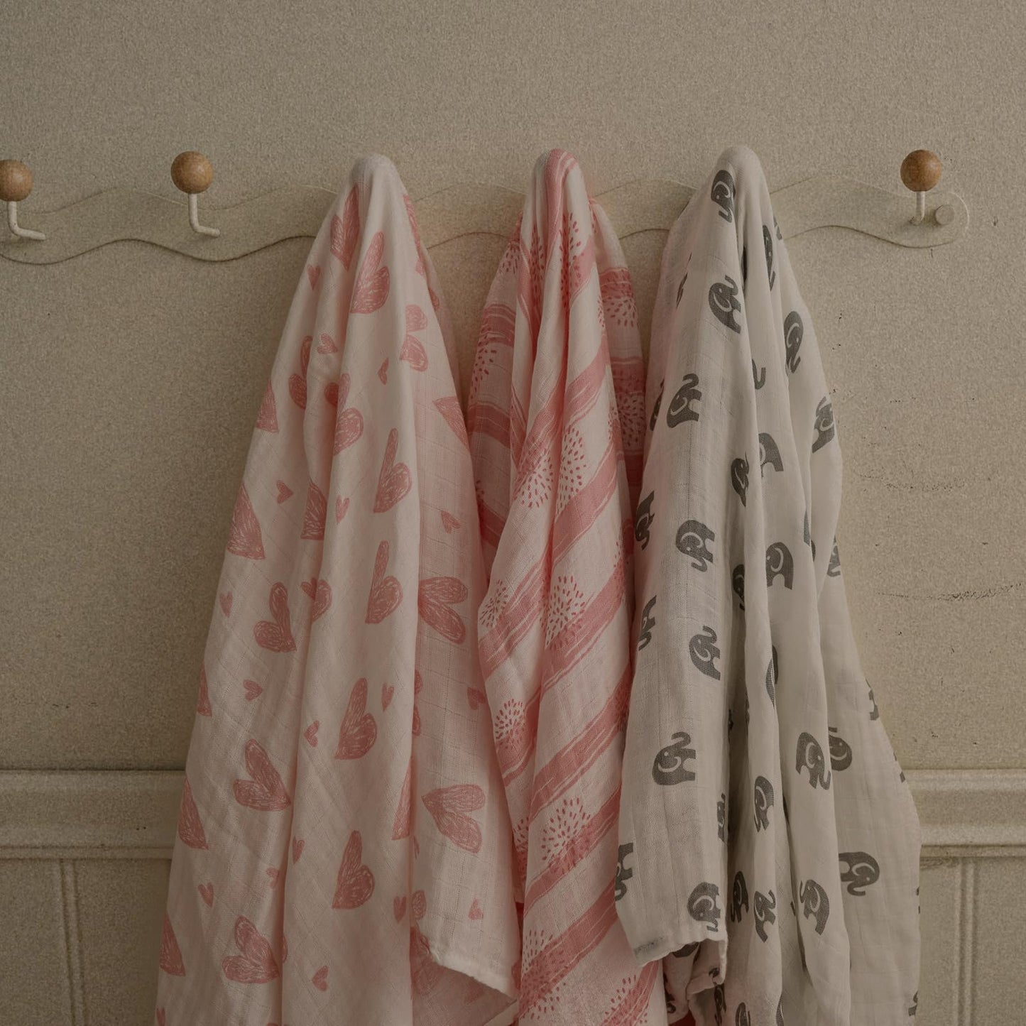 GLLQUEN BABY Muslin Swaddle Blankets 4-Pack Breathable Receiving Blankets (35" x 40") Soft Baby Blankets for Girls and Boys Newborn Essentials Muslin Burp Cloths Swaddle Wrap Baby Gift (Flower)