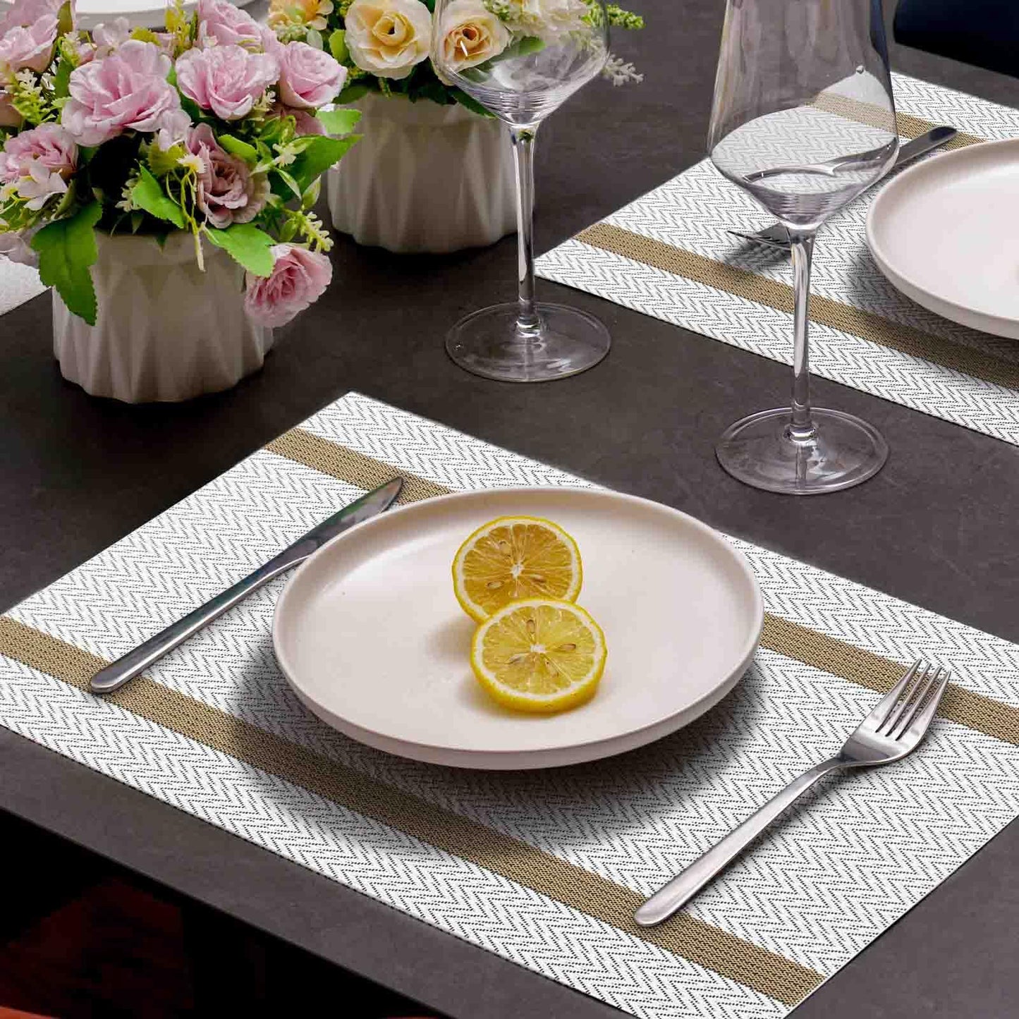 AHHFSMEI Placemats for Dining Table Set of 8 Woven Vinyl Plastic Place Mats Non-Slip Heat Insulation Stain Resistant Table Mats Washable Easy Clean Placemats (White Wave Stripe 8)