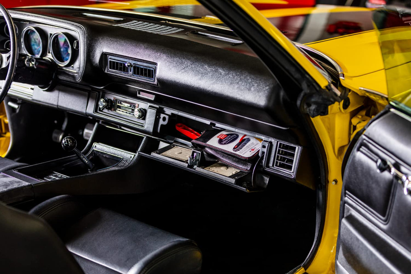 Griot's Garage Microfiber Mini Duster for Car Interior Cleaning and Detailing, Cleans Paint, Glass, Chrome, and Trim, Storage Bag Included, 11412