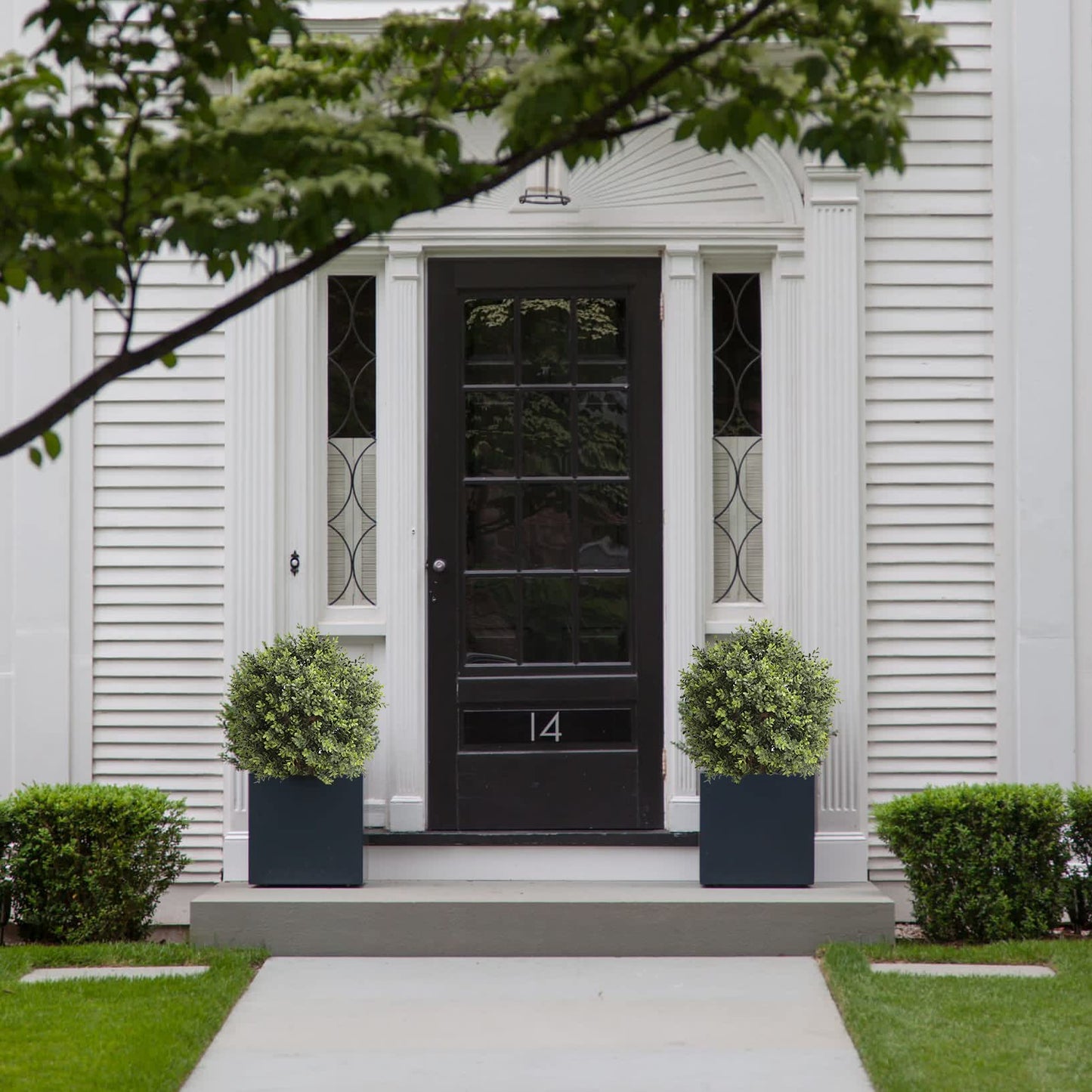 Artificial Topiary Ball Tree, 2 Pack Artificial Plants Outdoor, Ball Shaped Boxwood Topiary, Artificial Shrubs Potted for Indoor and Outdoor (22inch)