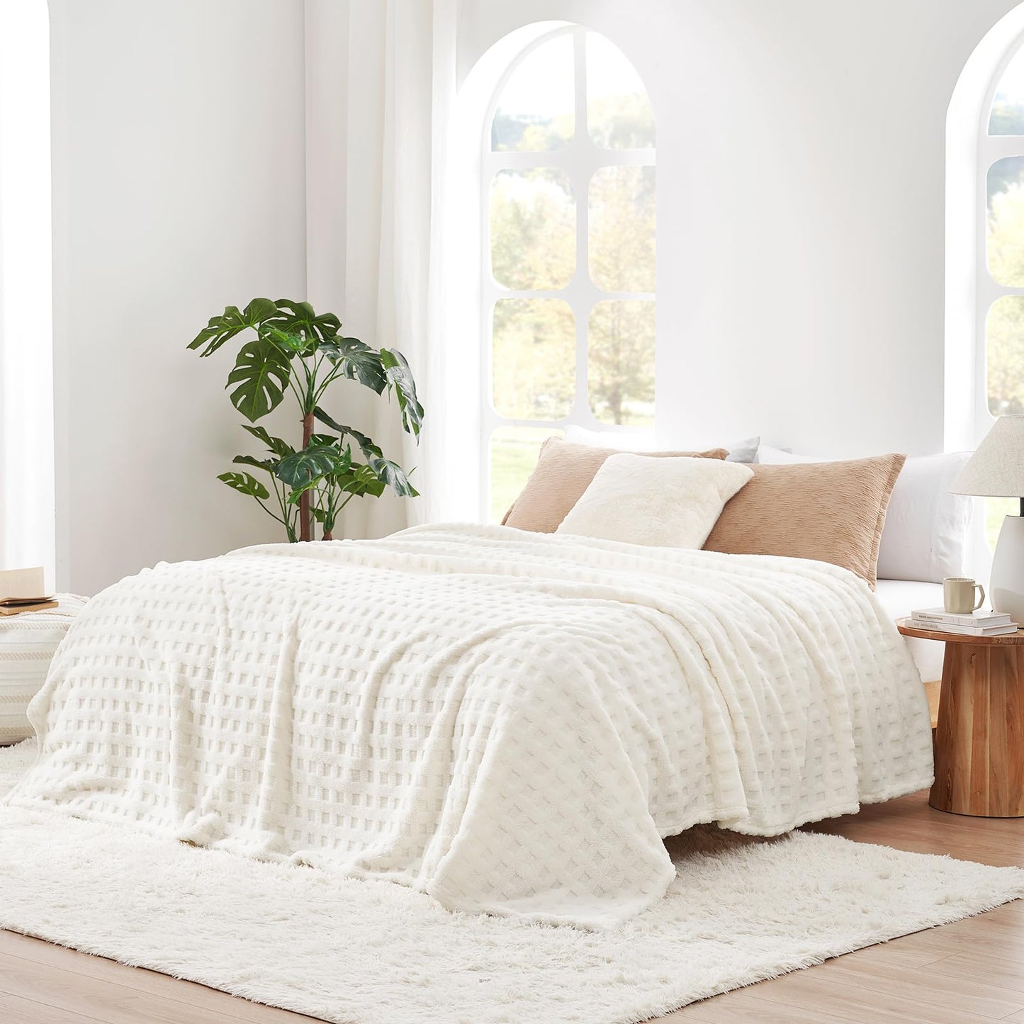 Cozy Bliss Ultra Soft Waffle Blanket - Lightweight Cozy Blankets Gift for Women,Cute Checkered Throws Blanket for Bed, Couch and Sofa,Ivory,50x60 Inches