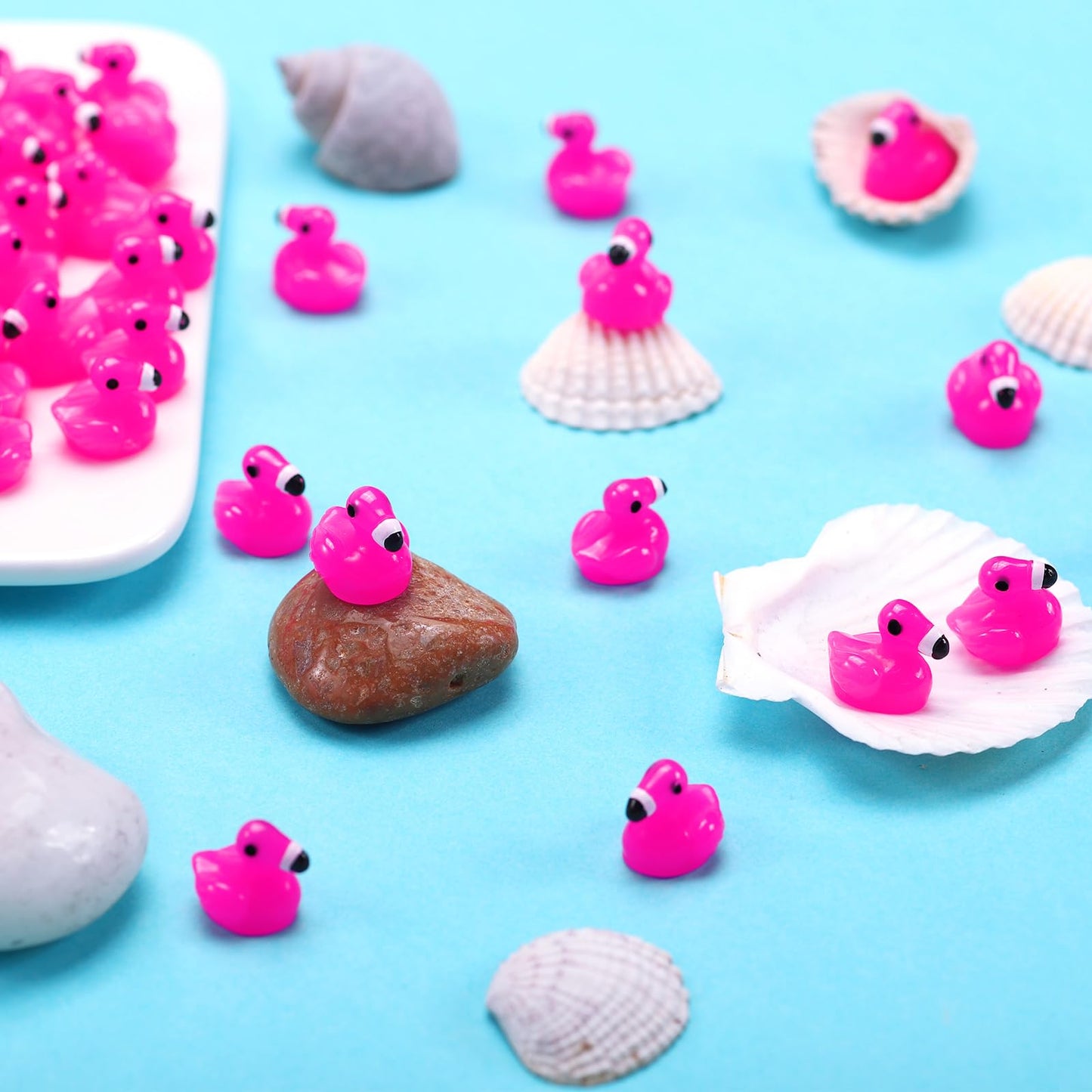 Mini Resin Ducks, 100 Pcs Tiny Ducks, Pink Flamingo Figurine, Resin Animals Toy for Cake Topper, Garden, Dollhouse, DIY Crafts, Party, Aquarium Decor