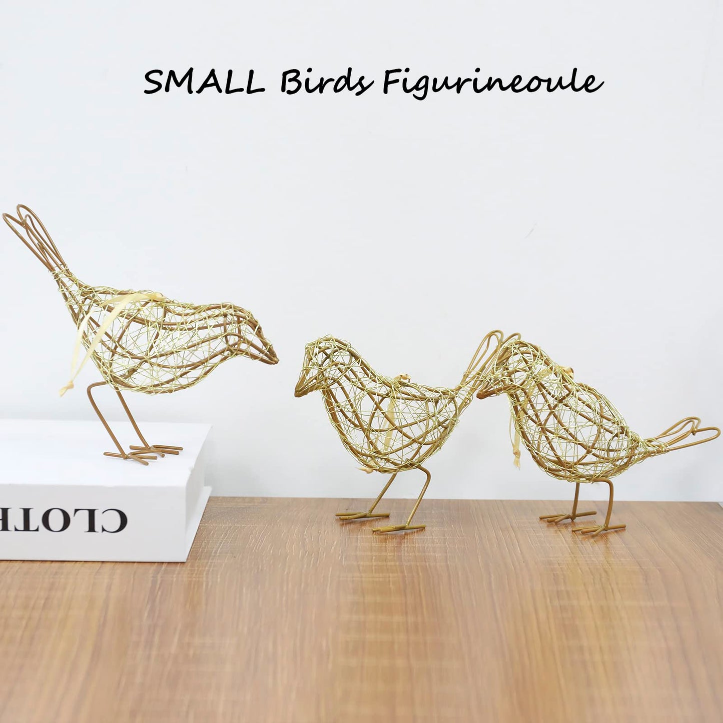 ZZZ TYLOO Artisan Handmade Gold-Wire Woven Bird Statues Trio Table Decor- Modern Farmhouse Shelf Decor with Hanging Chain, Multi-Pose Metal Bird Figurines for Home Office & Holiday Display