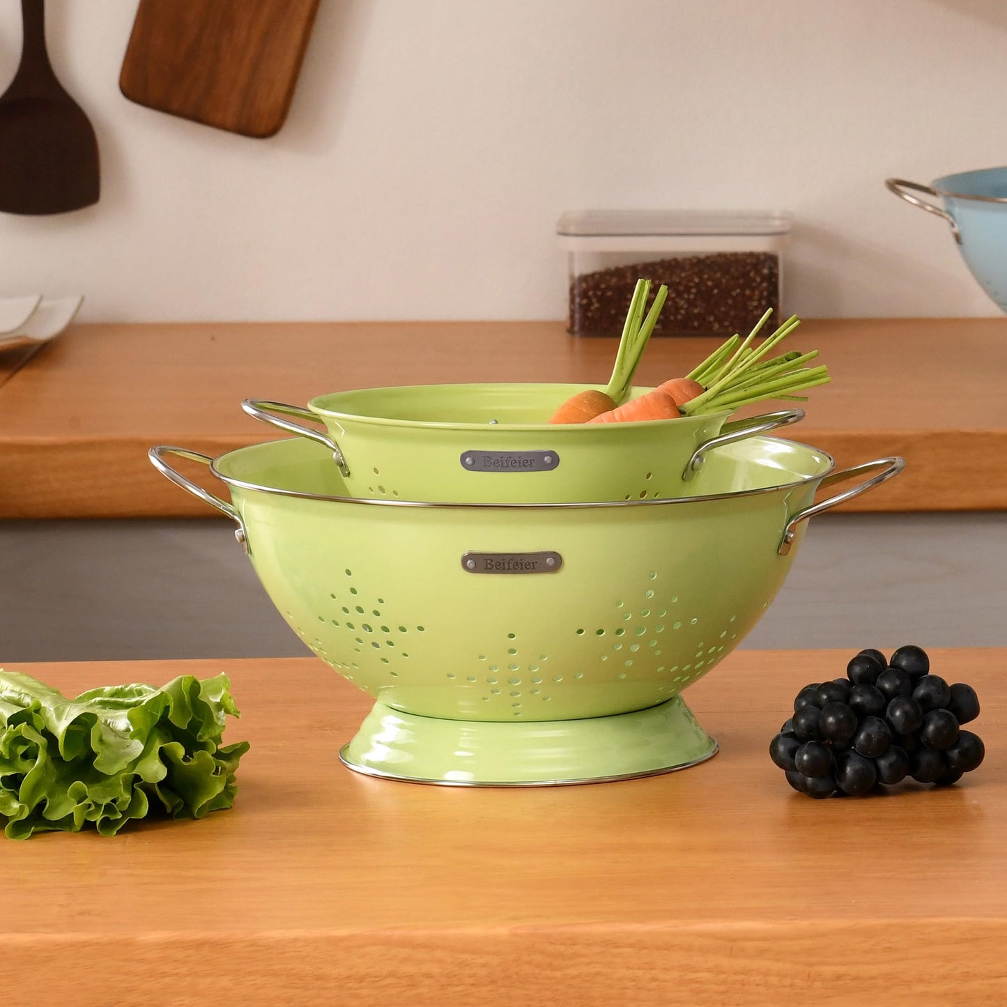 Metal Colander 2 Pack, Strainer Bowel with Handles 2Qt & 6Qt Powder Coated Solid Ring Base Heavey Duty Kitchen Drainer Basket for Pasta Veggies and Fruits,New Home Apartment Essentials (LightGreen)