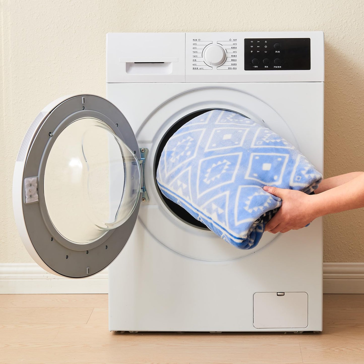 Gogreen Cozy Flannel Blanket Printed -Throw Size Bed Blanket for Home Decoration - Ultra Soft, Lightweight, Microfiber Throws (Throw - 50" x 60", Blue Classical)