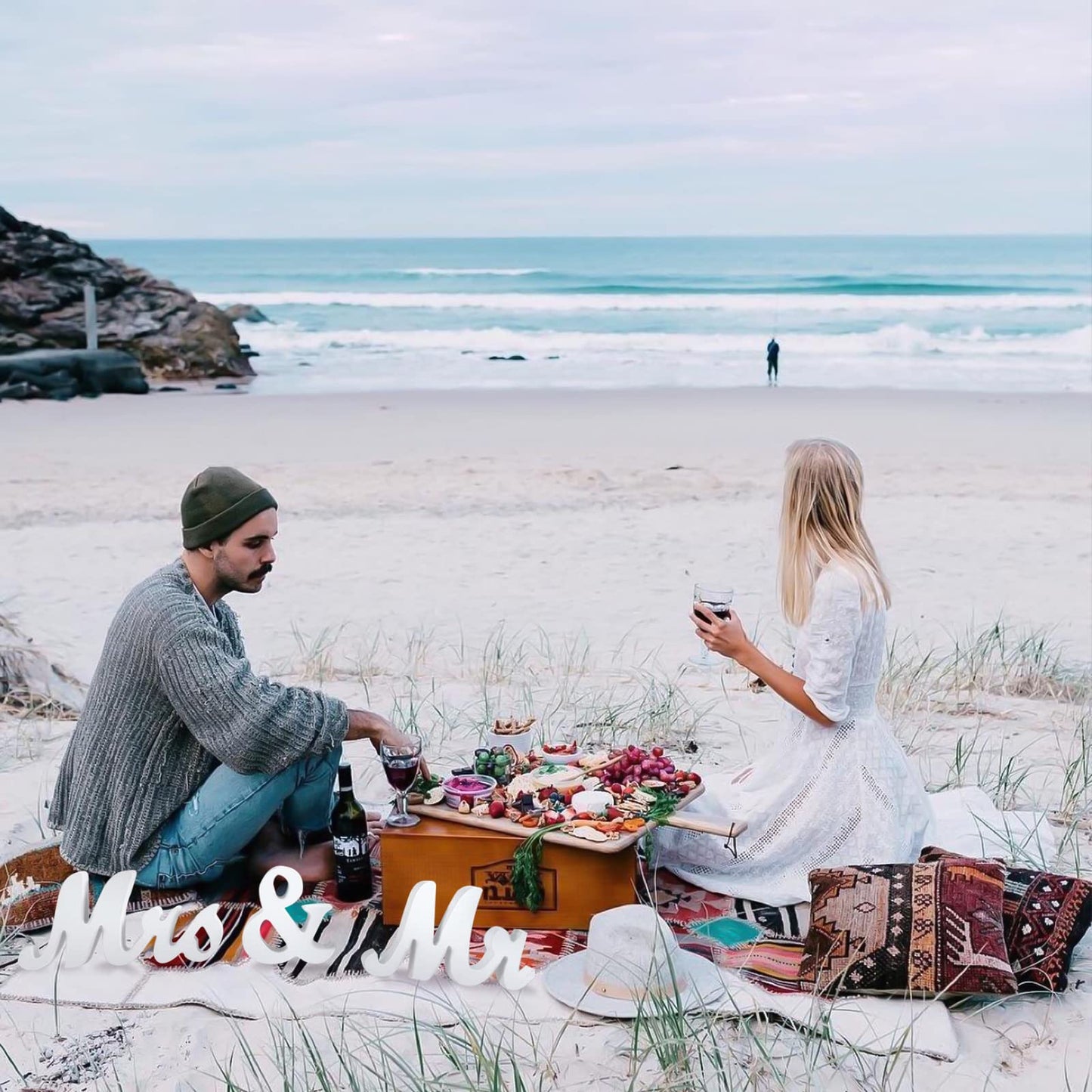 Large White Wooden Mr & Mrs Sign with Just Married Banner White Sweetheart Table Decorations & Photo Props for Anniversary Parties