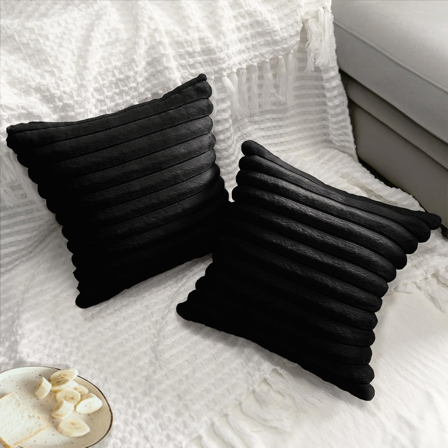 Bunliuys 2 Pack Pillow Covers, 20x20 Faux Fur Square Throw Pillow Covers for Living Room Decorations Throw Pillow Case, Throw Pillow Cover Cushion Cover for Home Sofa Bedroom Car, Black