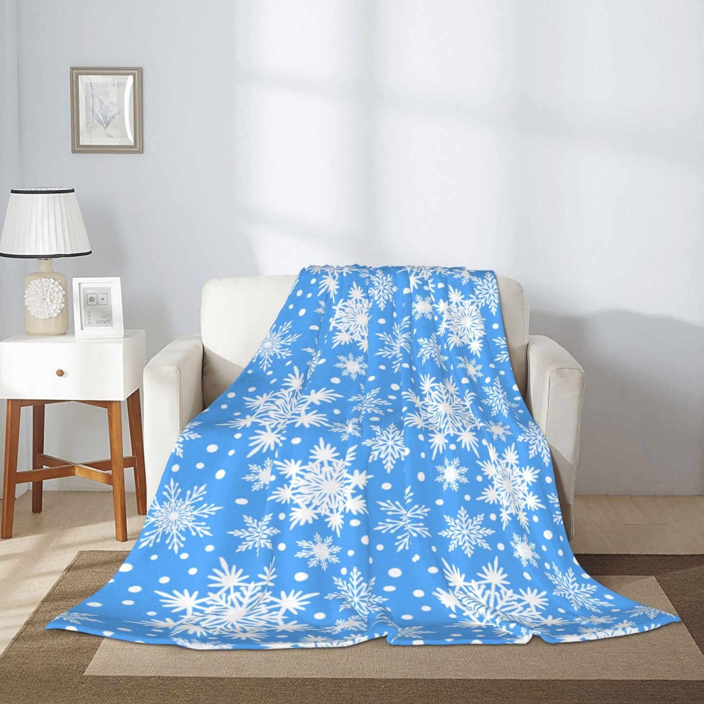 Perinsto Winter Snowflakes Blue Throw Blanket Ultra Soft Warm All Season Christmas Decorative Fleece Blankets for Bed Chair Car Sofa Couch Bedroom 50"X40"