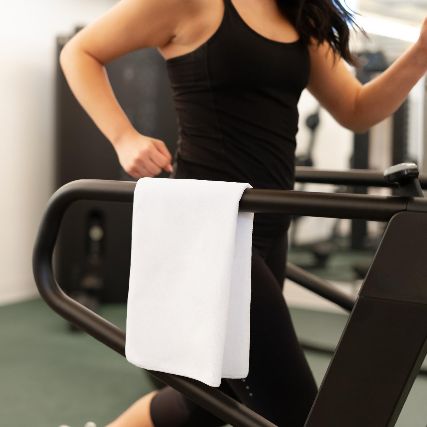 S&T INC. Microfiber Gym Towels, Yoga Towel for Home and Gym Bag, 16 Inch x 27 Inch, 3 Pack