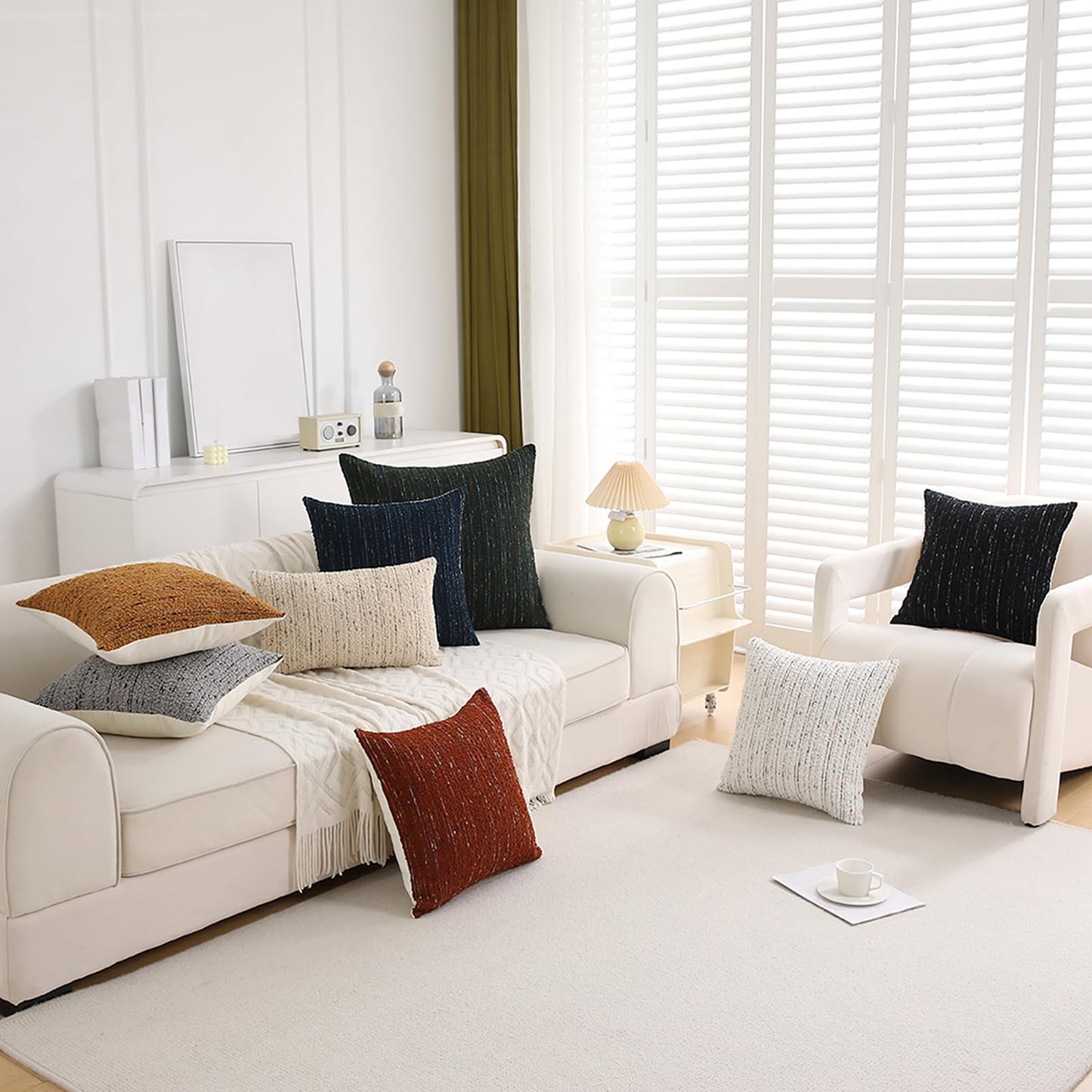 GIKKEARL Textured Boucle Pillow Covers 18x18 Neutral Striped Throw Pillows Soft Modern Farmhouse Pillow Cases, 1pc Decorative Accent Square Couch Cushion Cover for Bed Chair Living Room, Black