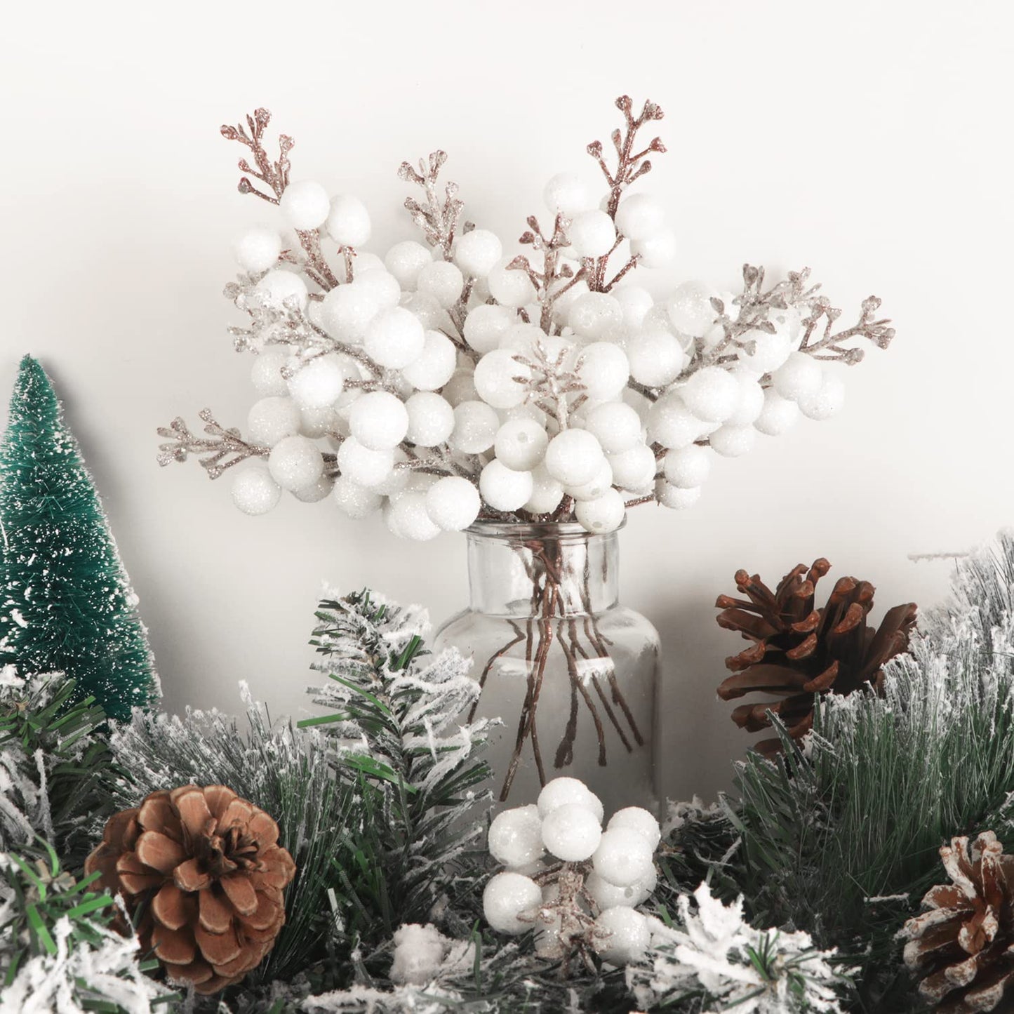 Fangoo 24 Pack Glitter White Stems,Artificial Glitter White Berry Picks Holly Red Berries Branches Christmas Berry Stem Picks for Christmas Tree Wedding Holiday Season Winter Home Decoration(19 CM)