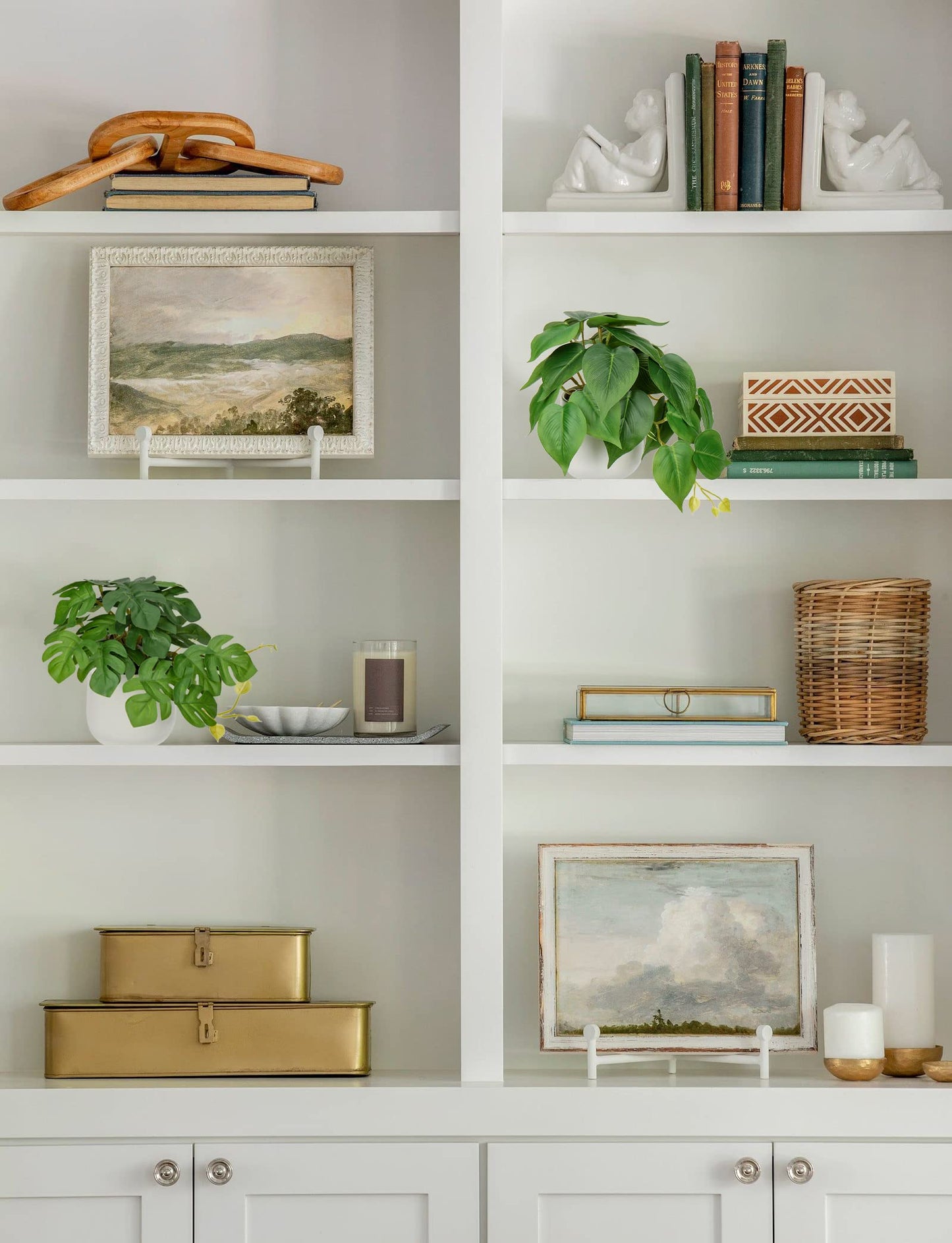 GnFlus Fake Plants Set of 2 Artificial Plants Faux Pothos with White Ceramic Pots Fake Potted Plants Artificial Decor for Home Bathroom Shelf Desk Indoor