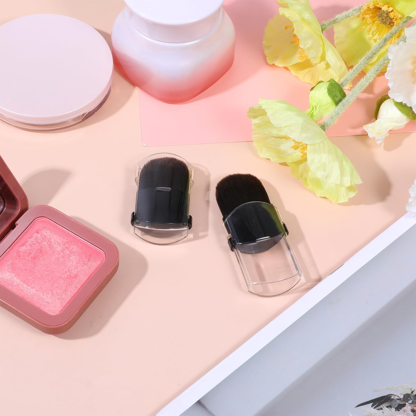 2 Pcs Retractable Makeup Brush, Mini Blush Brush Portable Travel Size Makeup Brushes with Cover for Blending Bronzer Blush Cosmetics