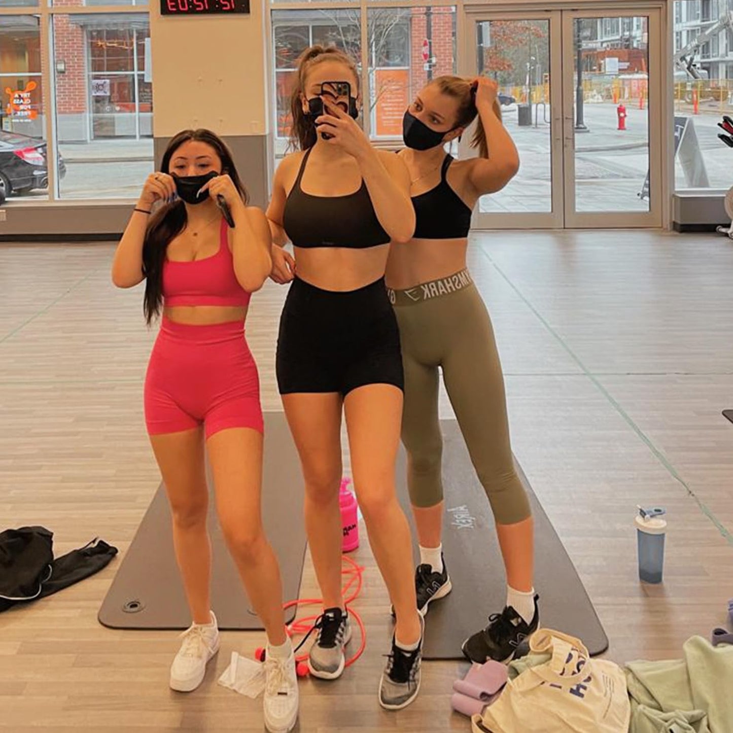 iaoja 3 Pack Biker Shorts for Women with Pockets- 5'' High Waisted Tummy Control Workout Yoga Black Running Shorts