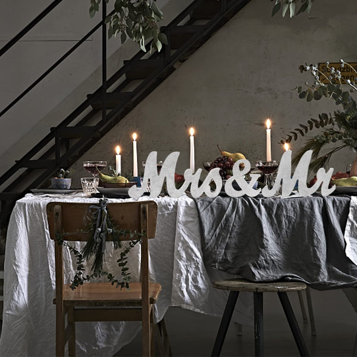 Mr and Mrs Signs Wedding Table Decorations, Wooden Freestanding Letters for Photo Props, Rustic Wedding Decoration, Anniversary Wedding Shower Gift (Silver)