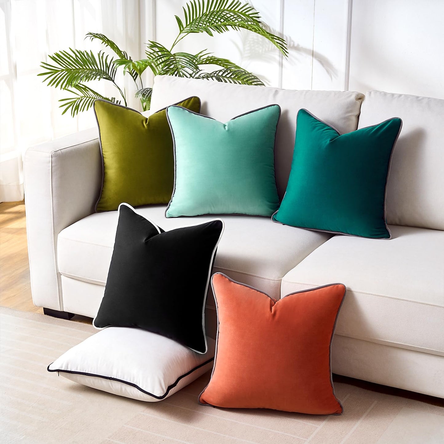 EliteBond Black Throw Pillow Covers 18x18 Decorative Velvet Couch Pillow Covers for Modern Home Decor Cushion Cases Set of 2 Pillowcases Decorations for Living Room Couch Sofa Bed Bedroom Patio