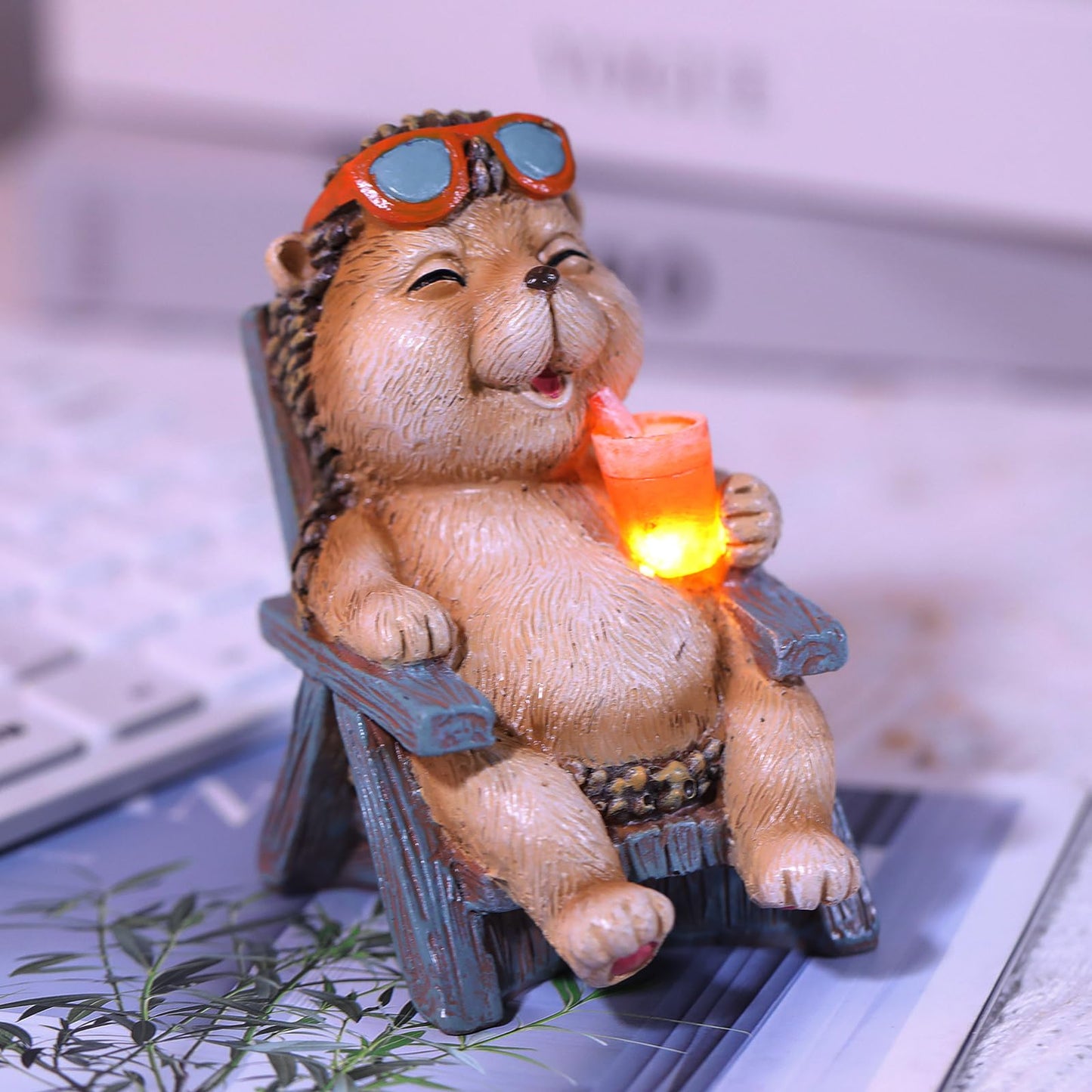 Miniature Frog Garden Statue Mom Dad Gifts Home Decorations Fairy Garden Accessories Outdoor Lights Solar Garden Frog Decor Art Housewarming Gift for Patio,Yard,Lawn Ornament,3.89"x2.36"x3.93