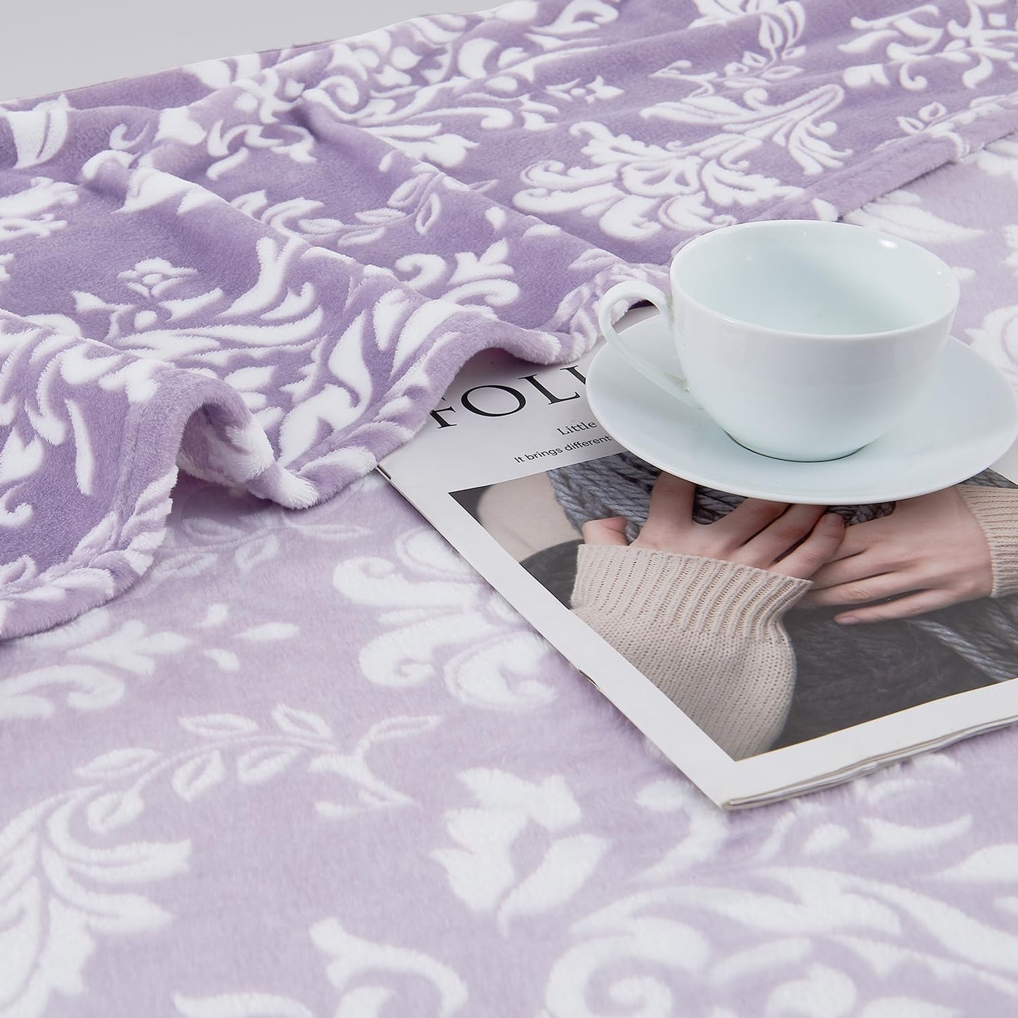 SOCHOW 3D Pattern Decorated Flannel Fleece Throw Blanket for Couch, Super Soft Lightweight Cozy Warm Blanket for Bed, Sofa, Dusty Purple 50 x 60 Inches