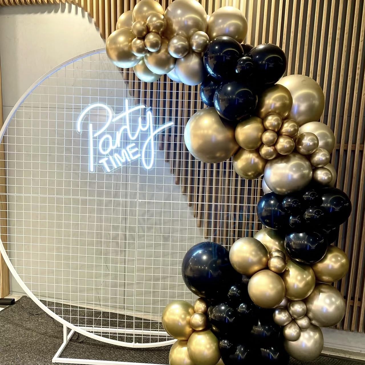 Black and Gold Balloon Garland Kit, 114Pcs Black and Gold Balloons, 4 Size Black Gold Latex Party Balloons for Birthday Decorations, New Years, Wedding, Graduation