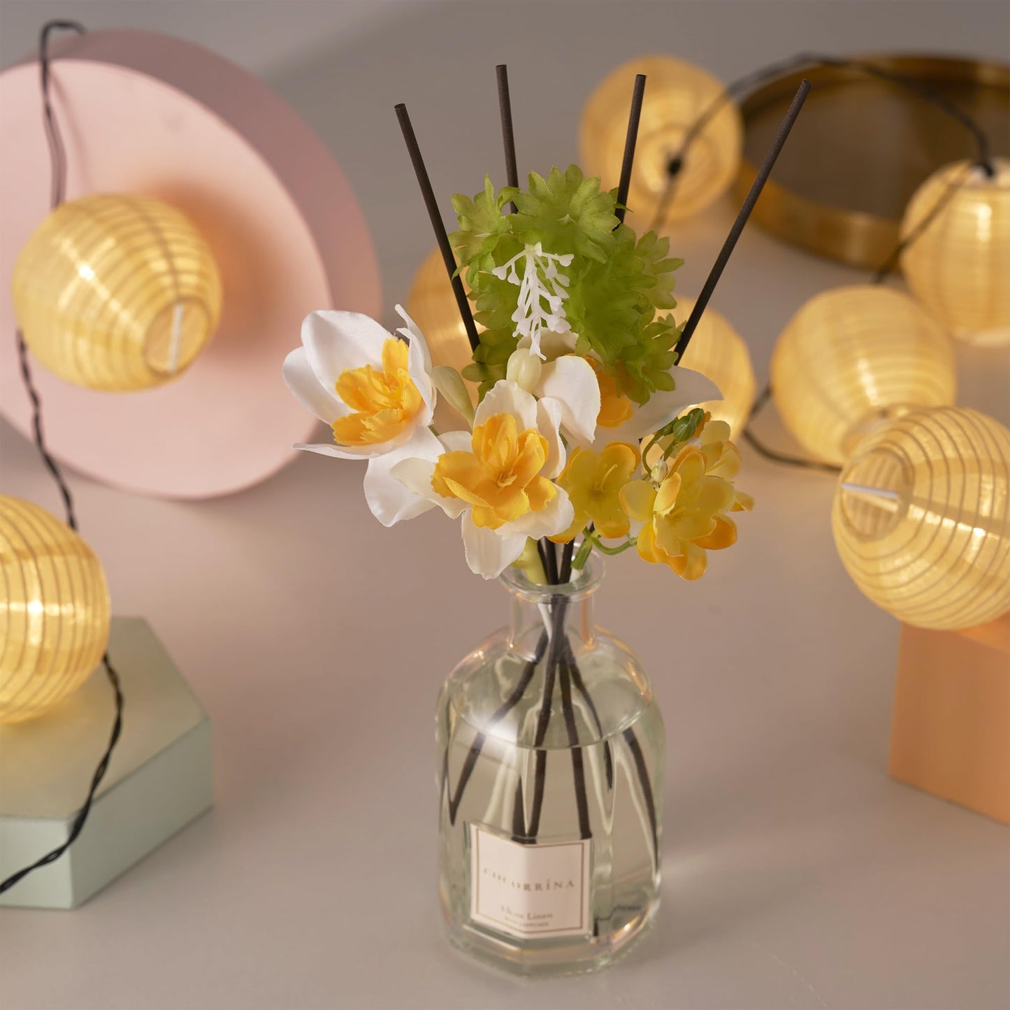 COCORRÍNA Reed Diffuser - Clean Linen 8.5 Fl.oz/ 250ml Flower Diffuser with 8 Sticks, Reed Diffusers for Home Bathroom Shelf Decor (Botanical Flower Collection)